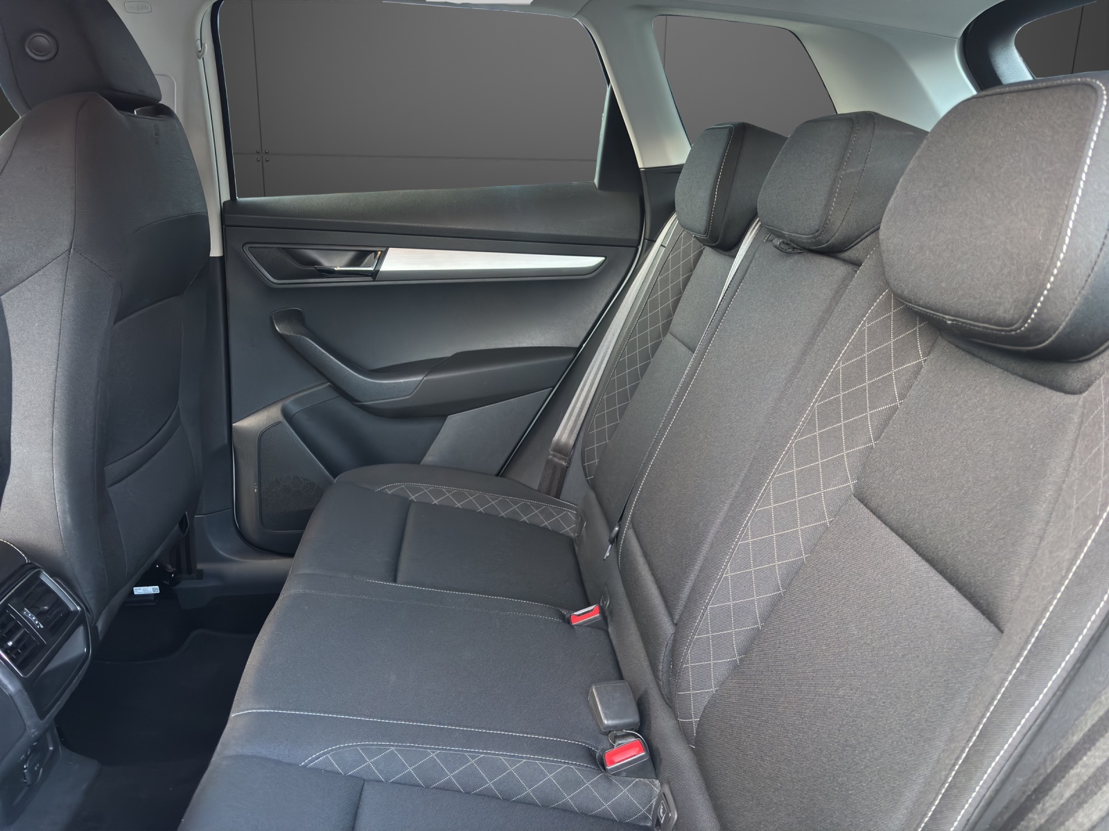 SKODA Karoq 2.0 TDI CR Ambition 4x4 DSG-image-11