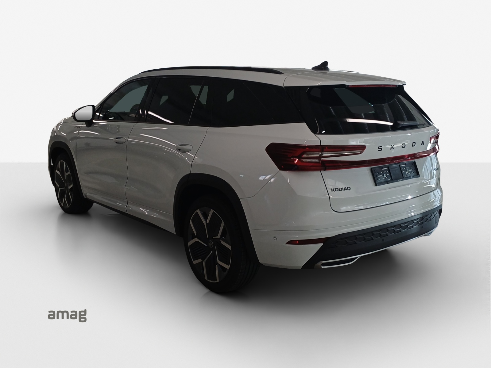 SKODA Kodiaq 2.0 TSI Sportline 4x4-image-2