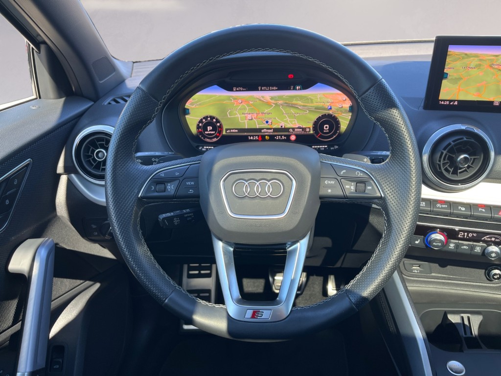 AUDI Q2 40 TFSI S line quattro S-tronic-image-11