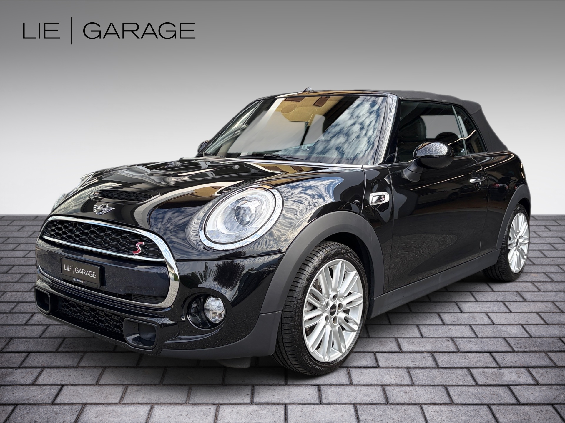 MINI Cooper S Cabriolet Steptronic-image-0