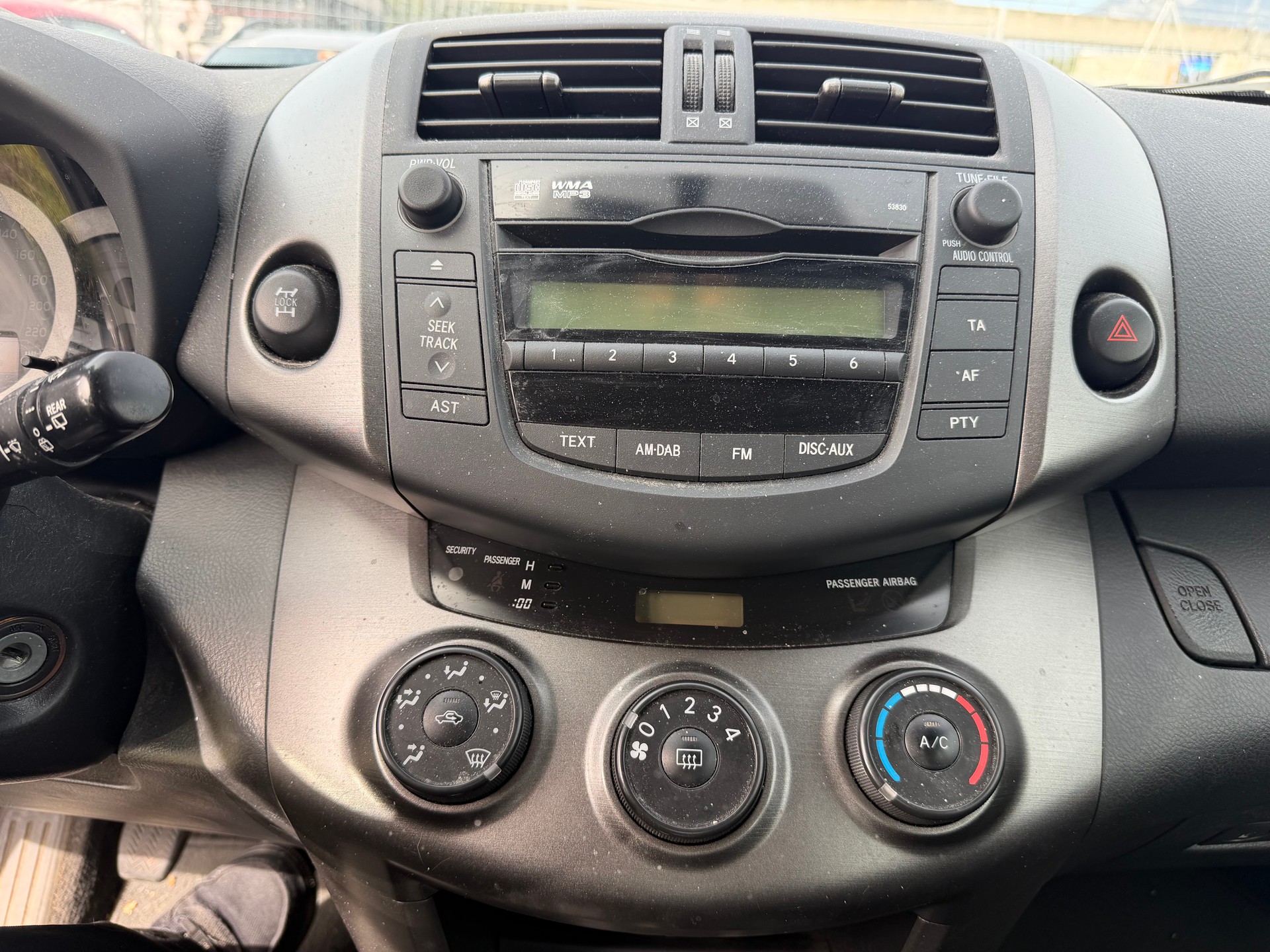 TOYOTA RAV-4 2.0 16V Linea Sol-image-10