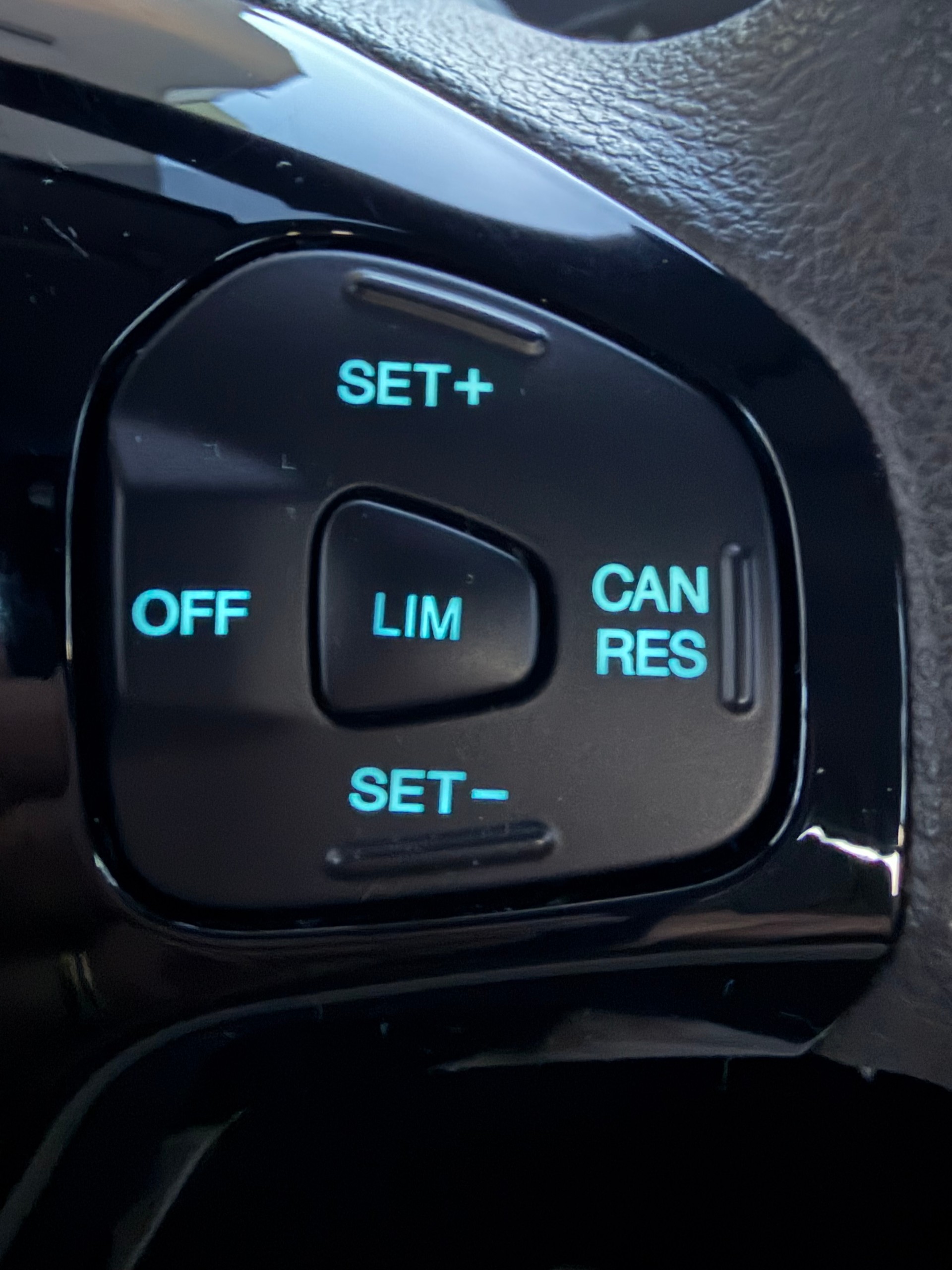 FORD KA+ 1.2 Ti-VCT Cool&Sound-image-11