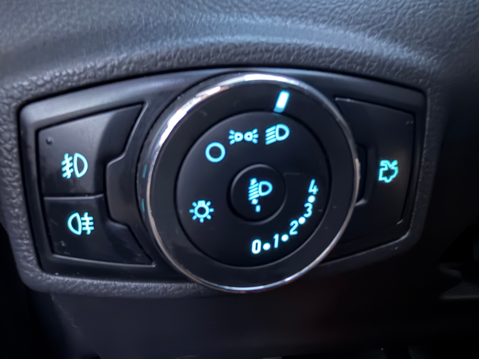 FORD KA+ 1.2 Ti-VCT Cool&Sound-image-15
