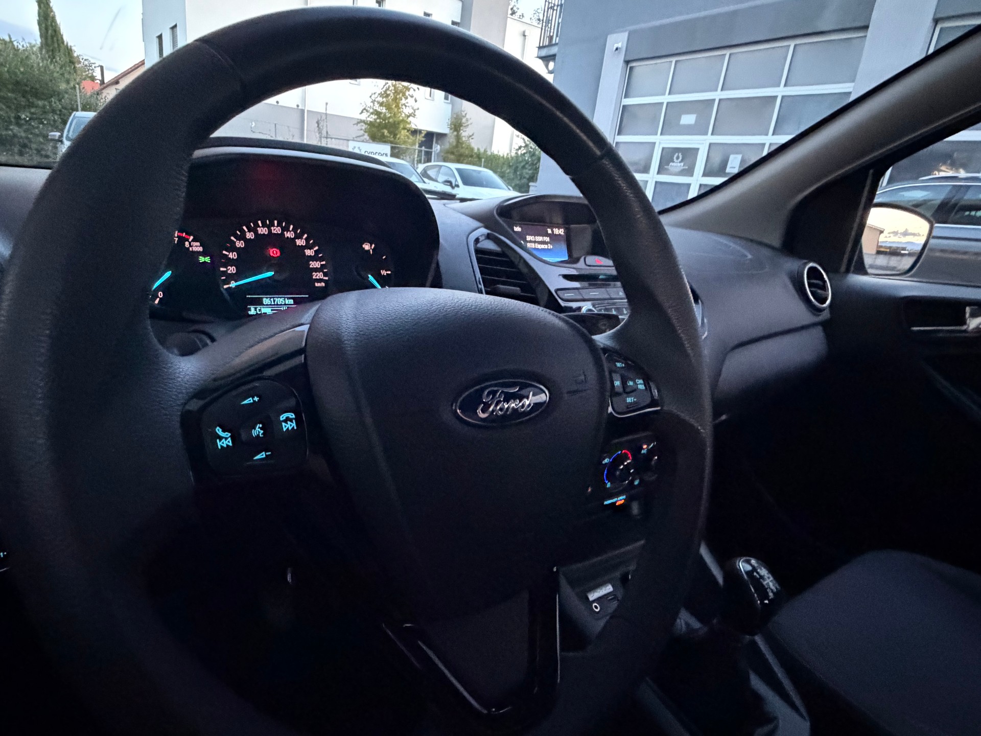 FORD KA+ 1.2 Ti-VCT Cool&Sound-image-8