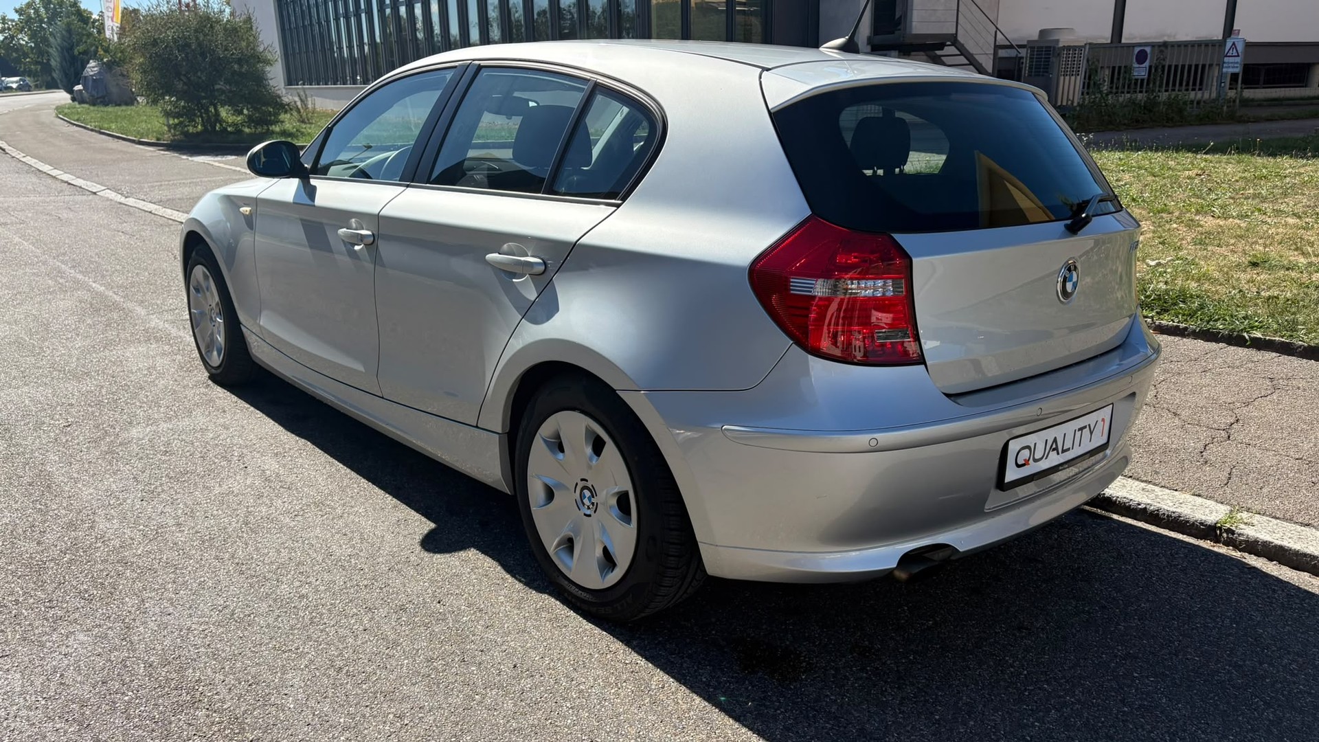 BMW 116i Steptronic-image-5
