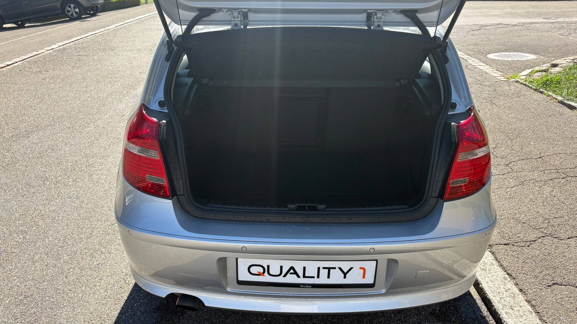 BMW 116i Steptronic-image-12