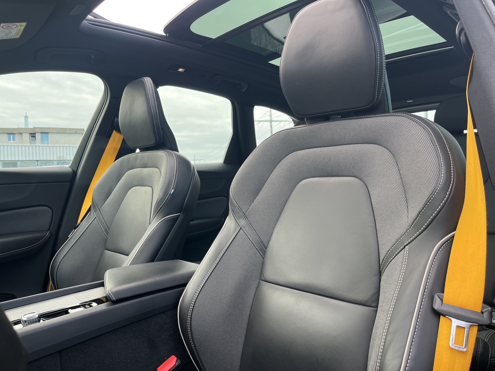 VOLVO XC60 2.0 T8 TE Polestar eAWD-image-11