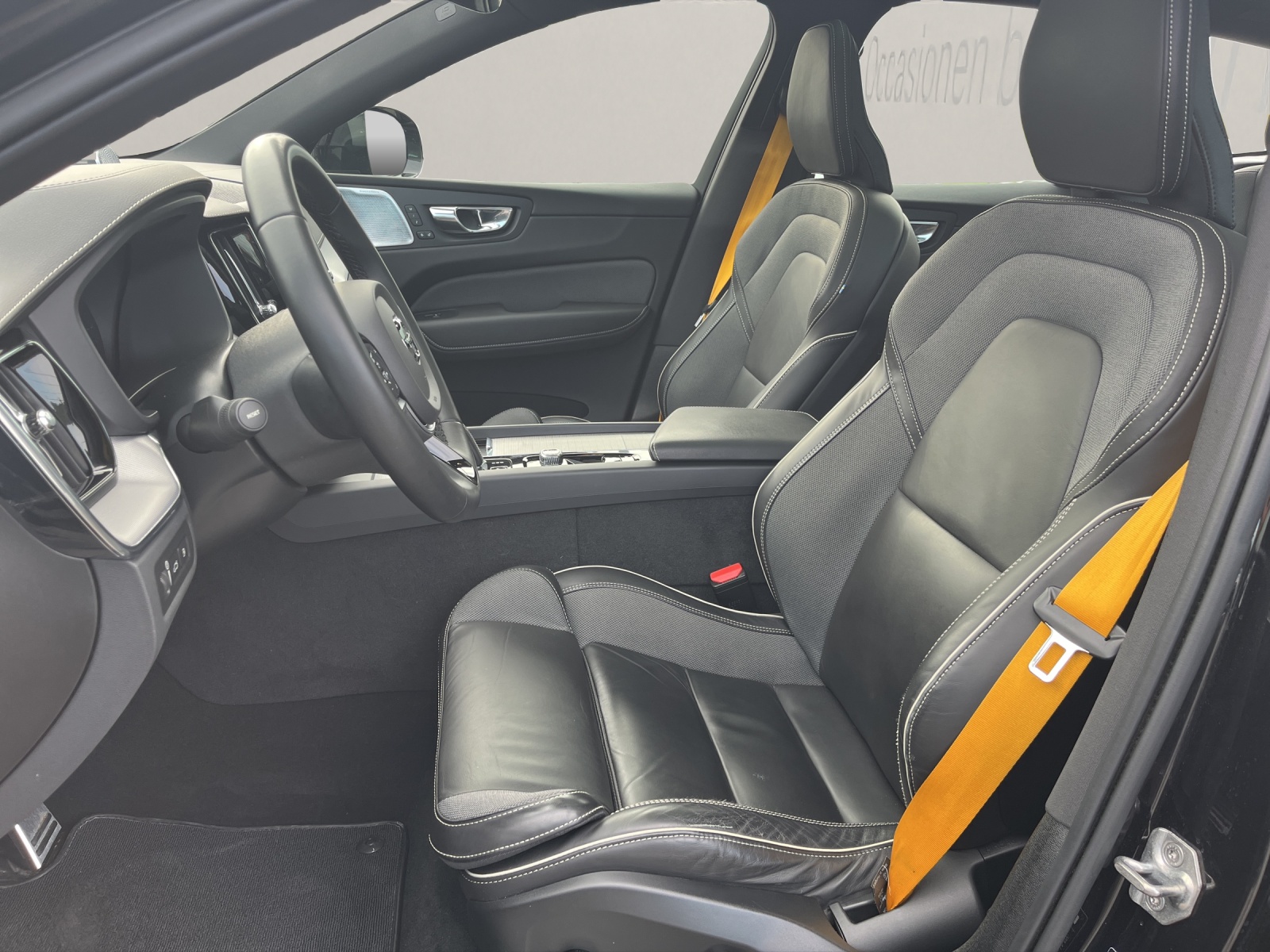 VOLVO XC60 2.0 T8 TE Polestar eAWD-image-10