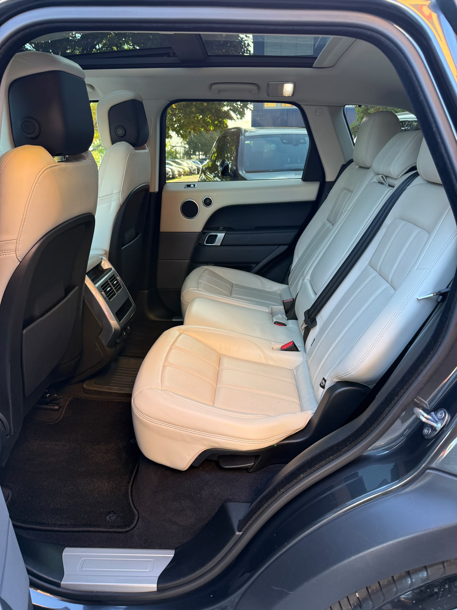 LAND ROVER Range Rover Sport 3.0 SDV6 HSE Dynamic-image-20