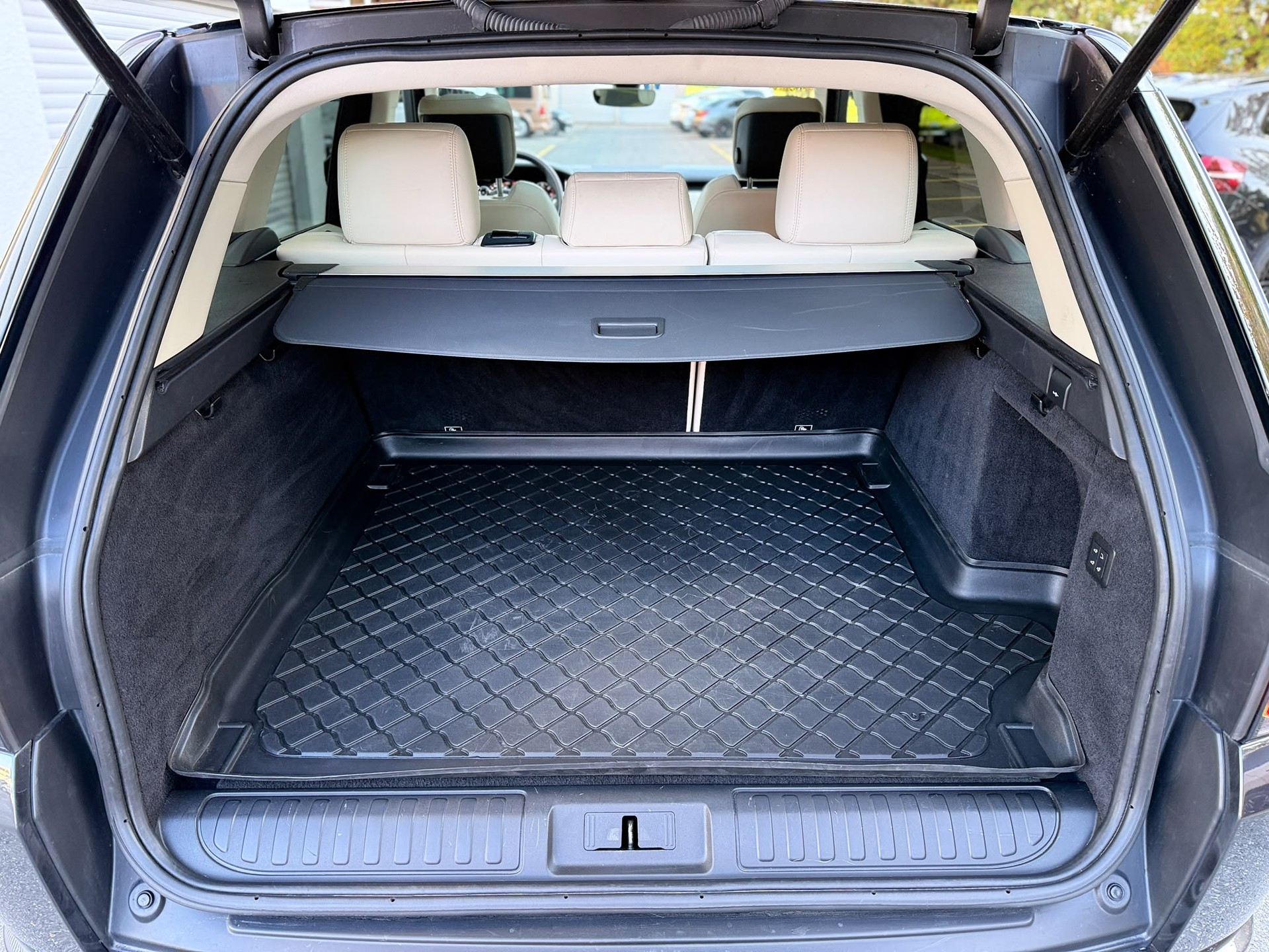 LAND ROVER Range Rover Sport 3.0 SDV6 HSE Dynamic-image-31