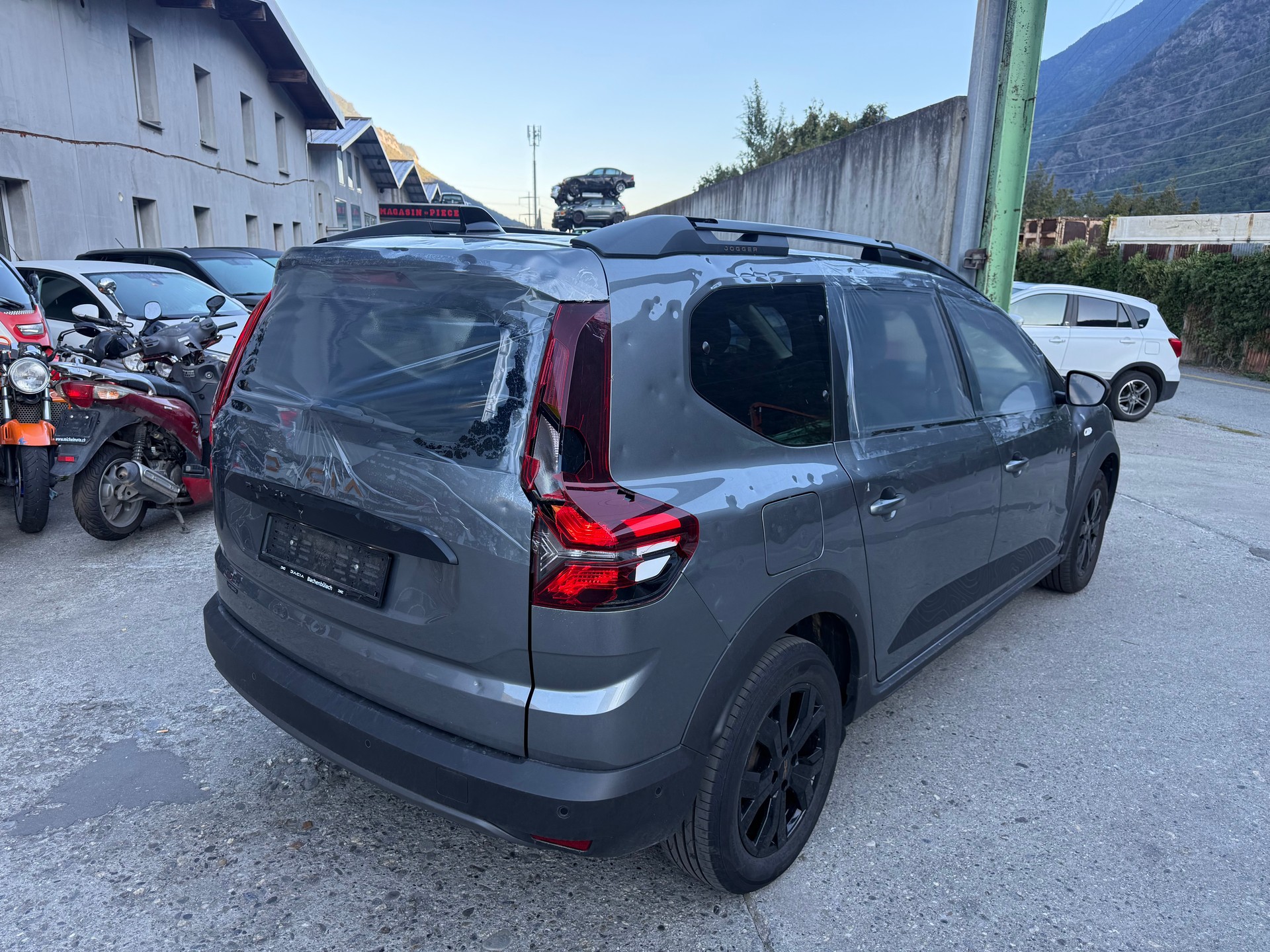 DACIA Jogger HEV 140 Expression-image-5