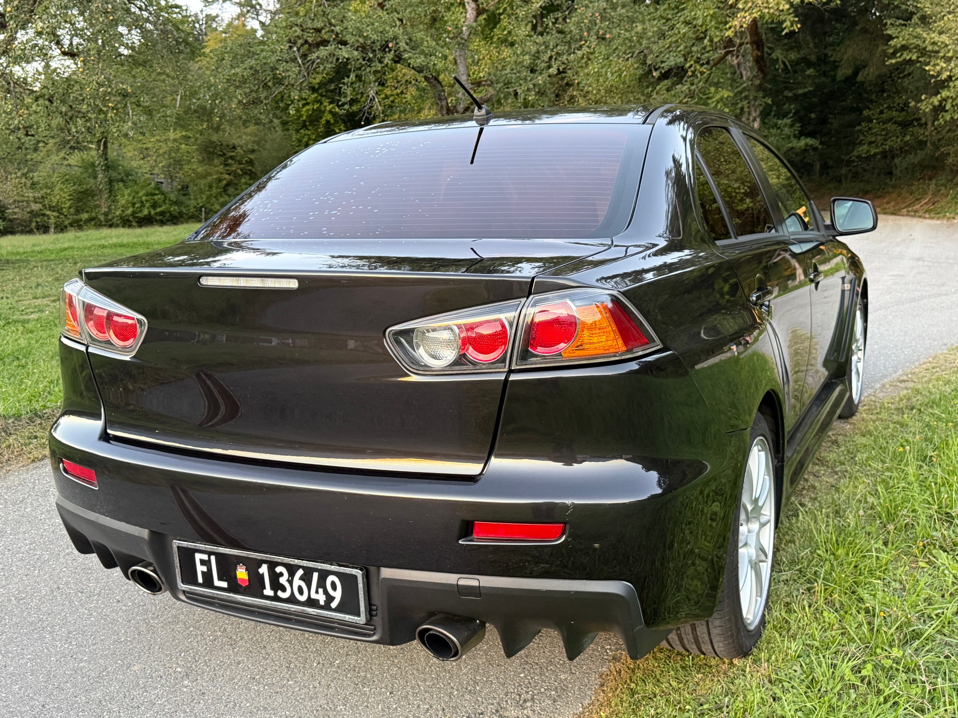 MITSUBISHI Evolution X-image-2
