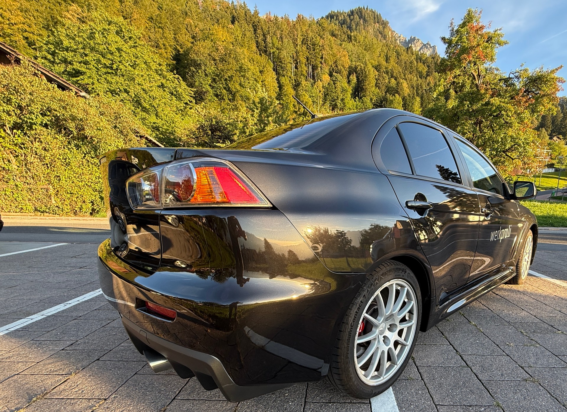 MITSUBISHI Evolution X-image-4