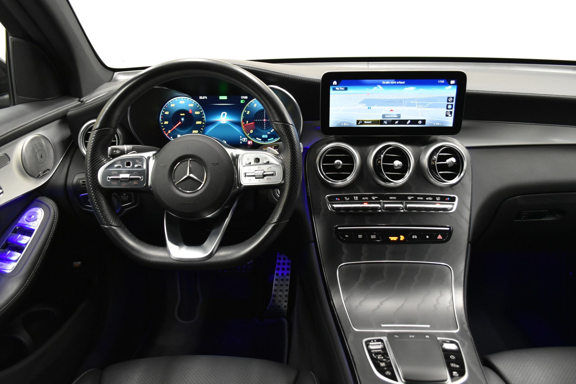 MERCEDES-BENZ GLC Coupé 200 AMG Line 4Matic 9G-Tronic-image-5