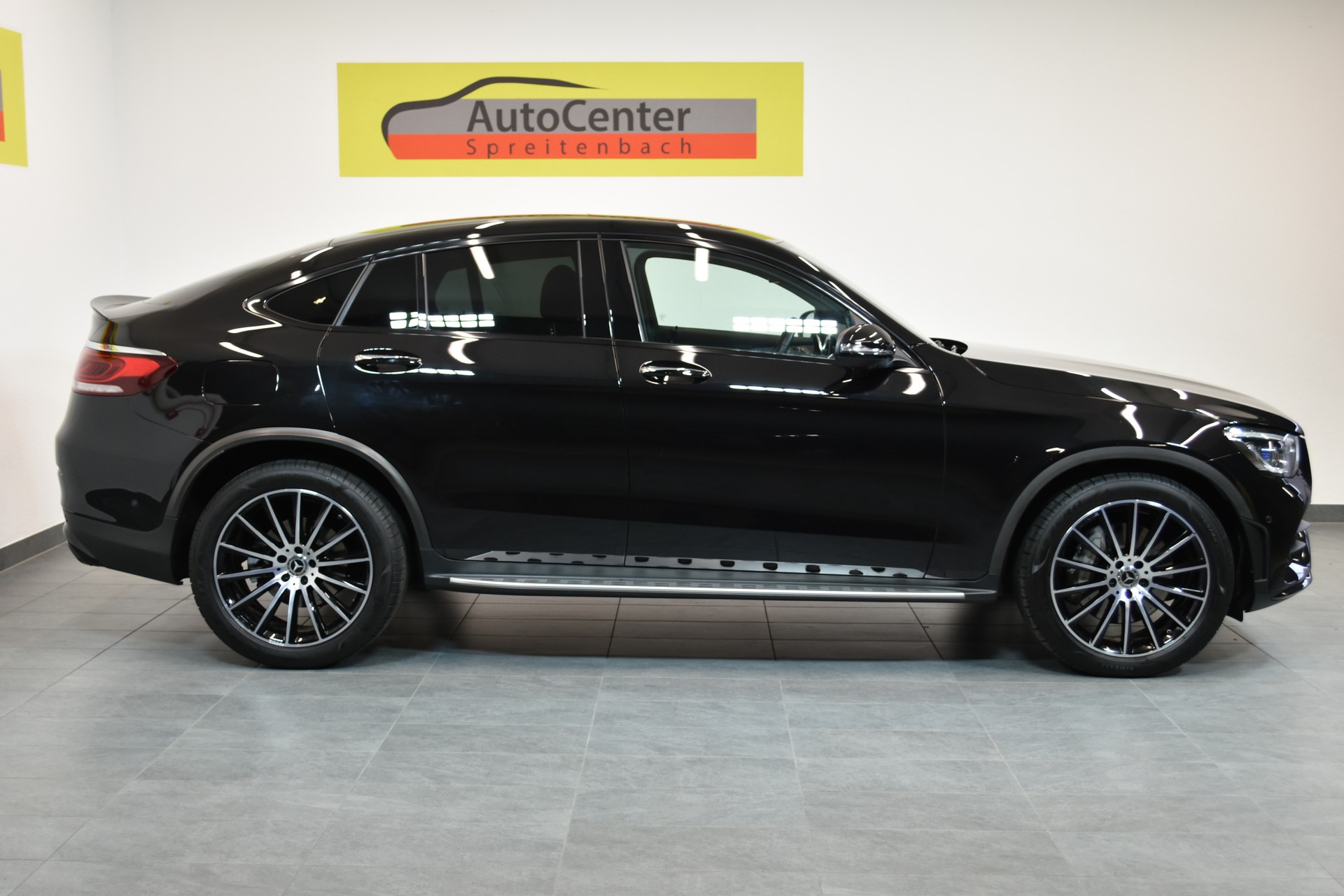 MERCEDES-BENZ GLC Coupé 200 AMG Line 4Matic 9G-Tronic-image-10