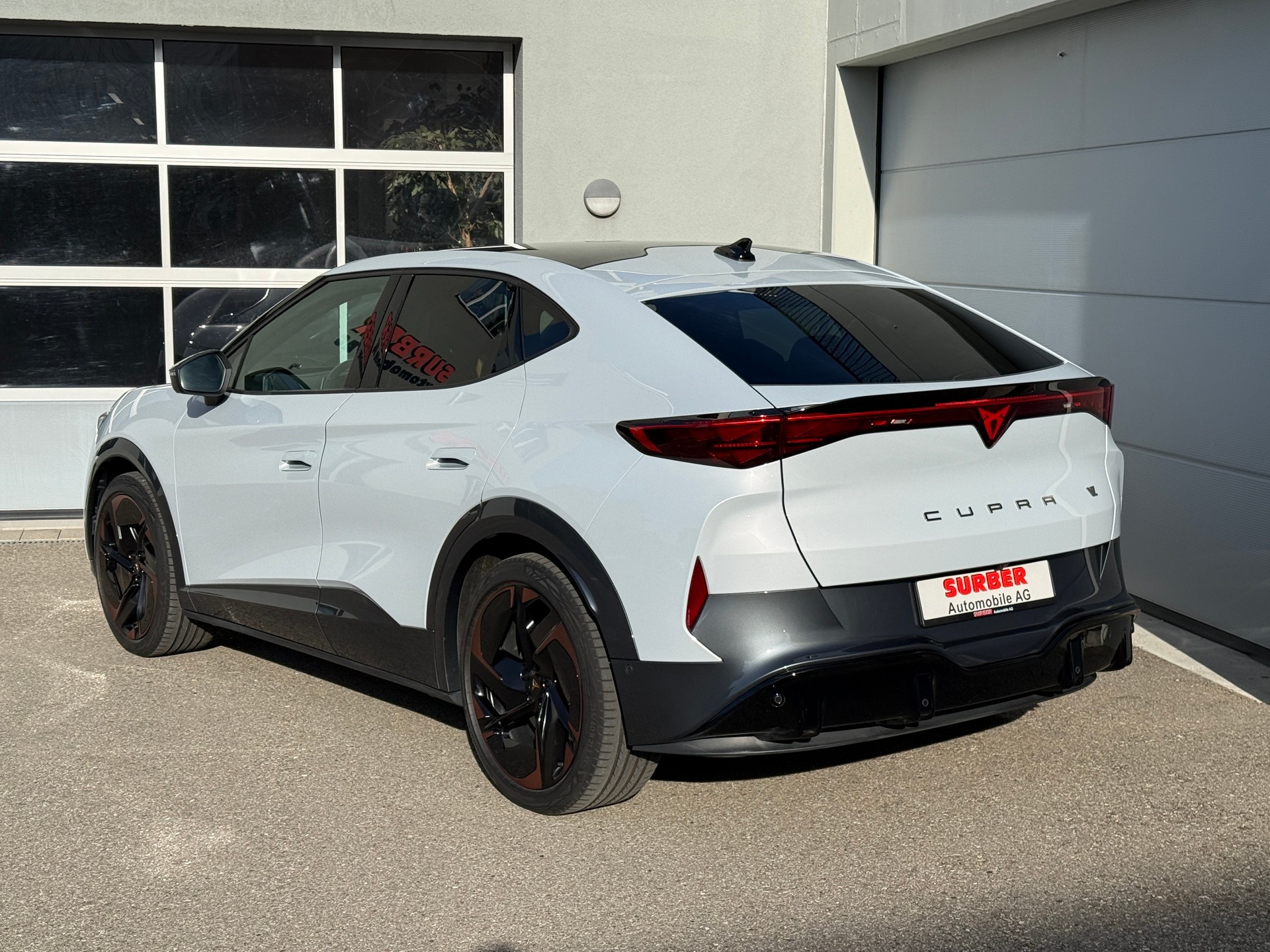 CUPRA Tavascan Type 9 77 kWh VZ Adrenaline mit Wärmepumpe & 5 Jahre Werksgarantie-image-1