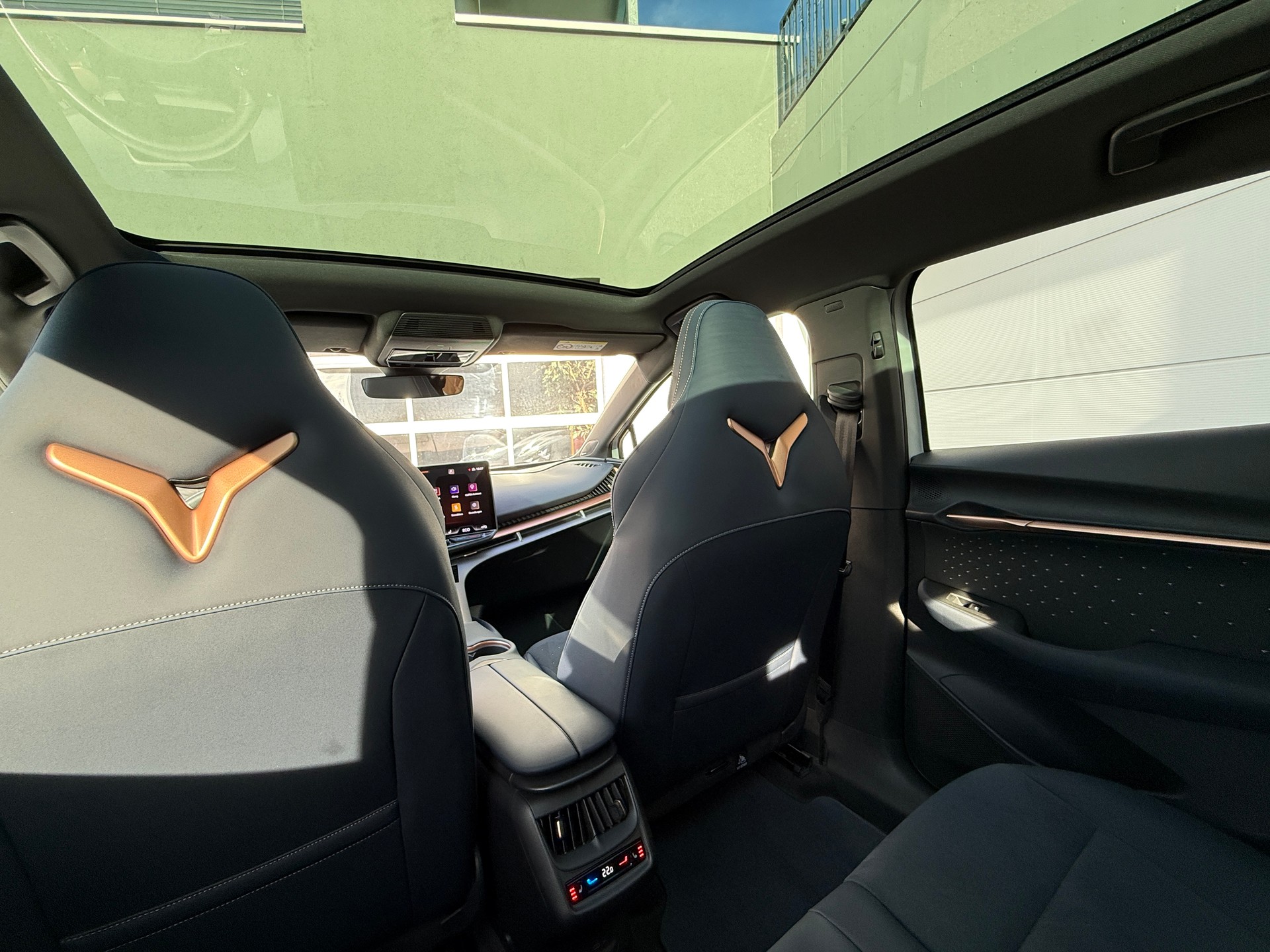 CUPRA Tavascan Type 9 77 kWh VZ Adrenaline mit Wärmepumpe & 5 Jahre Werksgarantie-image-30