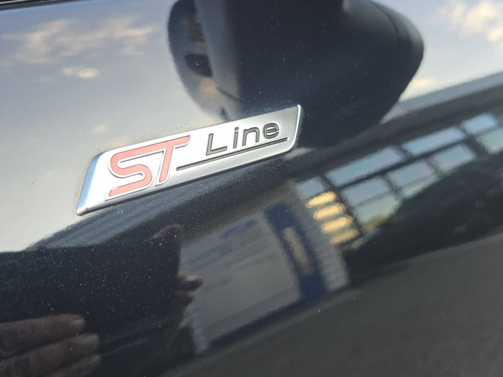 FORD Kuga 2.5 Plug-in Hybrid ST-Line X-image-12