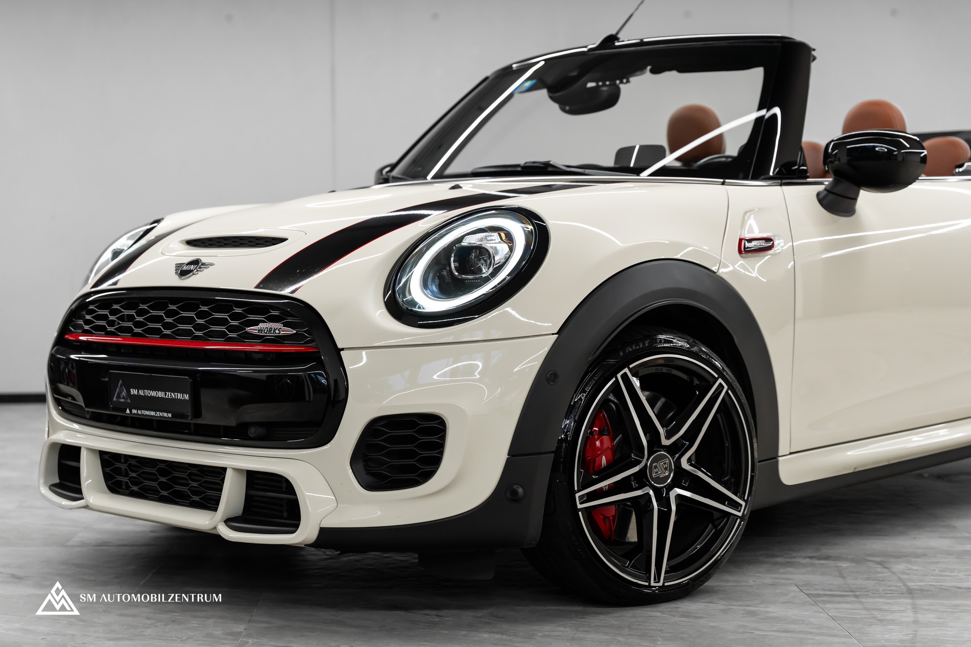 MINI Cabrio F57 2.0i John Cooper Works SAG / CH / Chili / Head-Up / Rückfahrkamera / Harman&Kardon-image-3