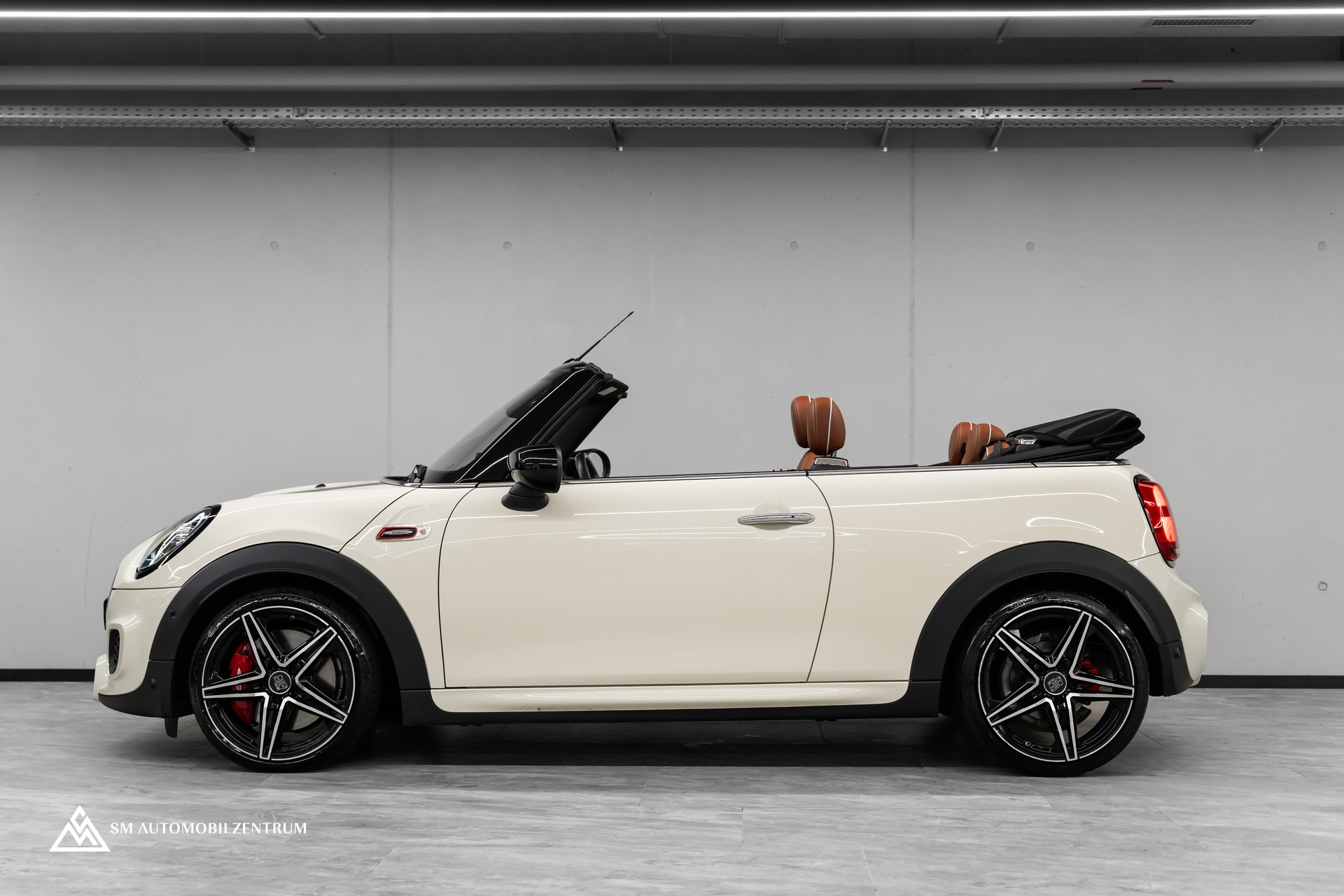 MINI Cabrio F57 2.0i John Cooper Works SAG / CH / Chili / Head-Up / Rückfahrkamera / Harman&Kardon-image-5