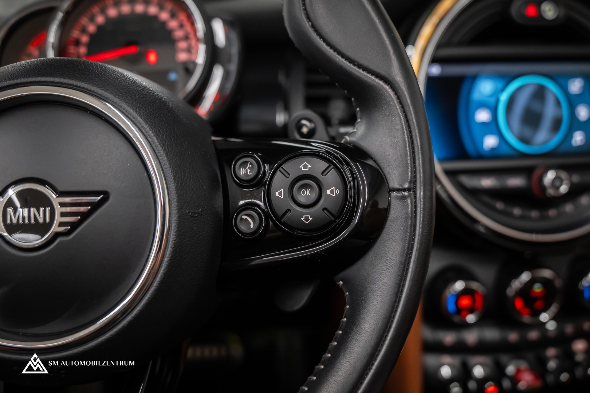MINI Cabrio F57 2.0i John Cooper Works SAG / CH / Chili / Head-Up / Rückfahrkamera / Harman&Kardon-image-20