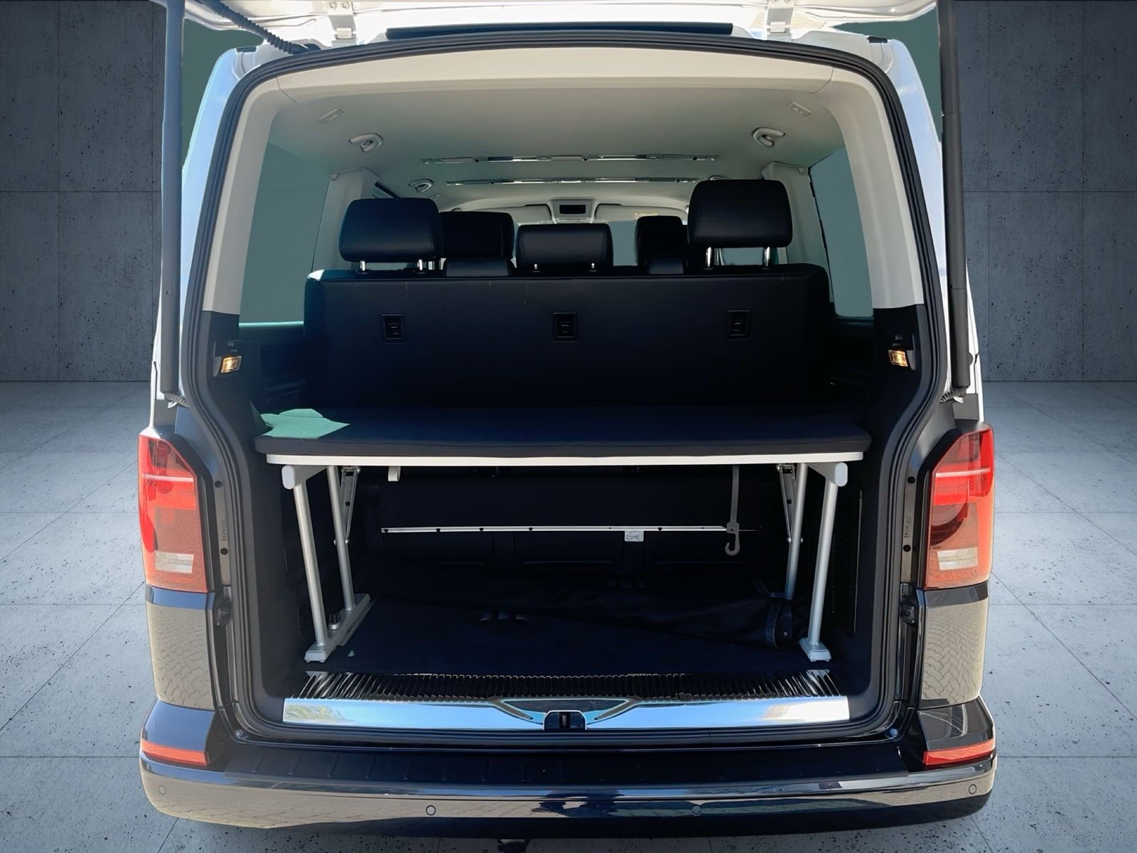 VW T6.1 Multivan 2.0 Bi-TDI Highline 4Motion DSG-image-4