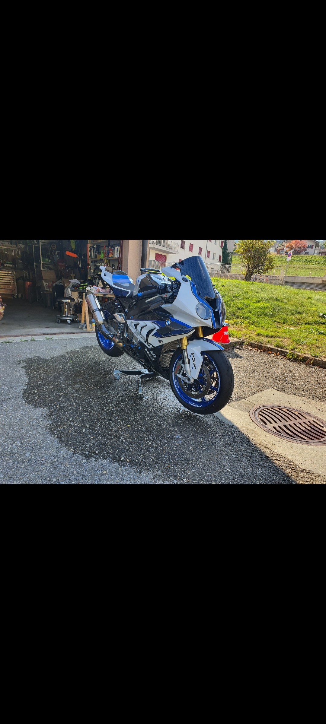 Car photo
