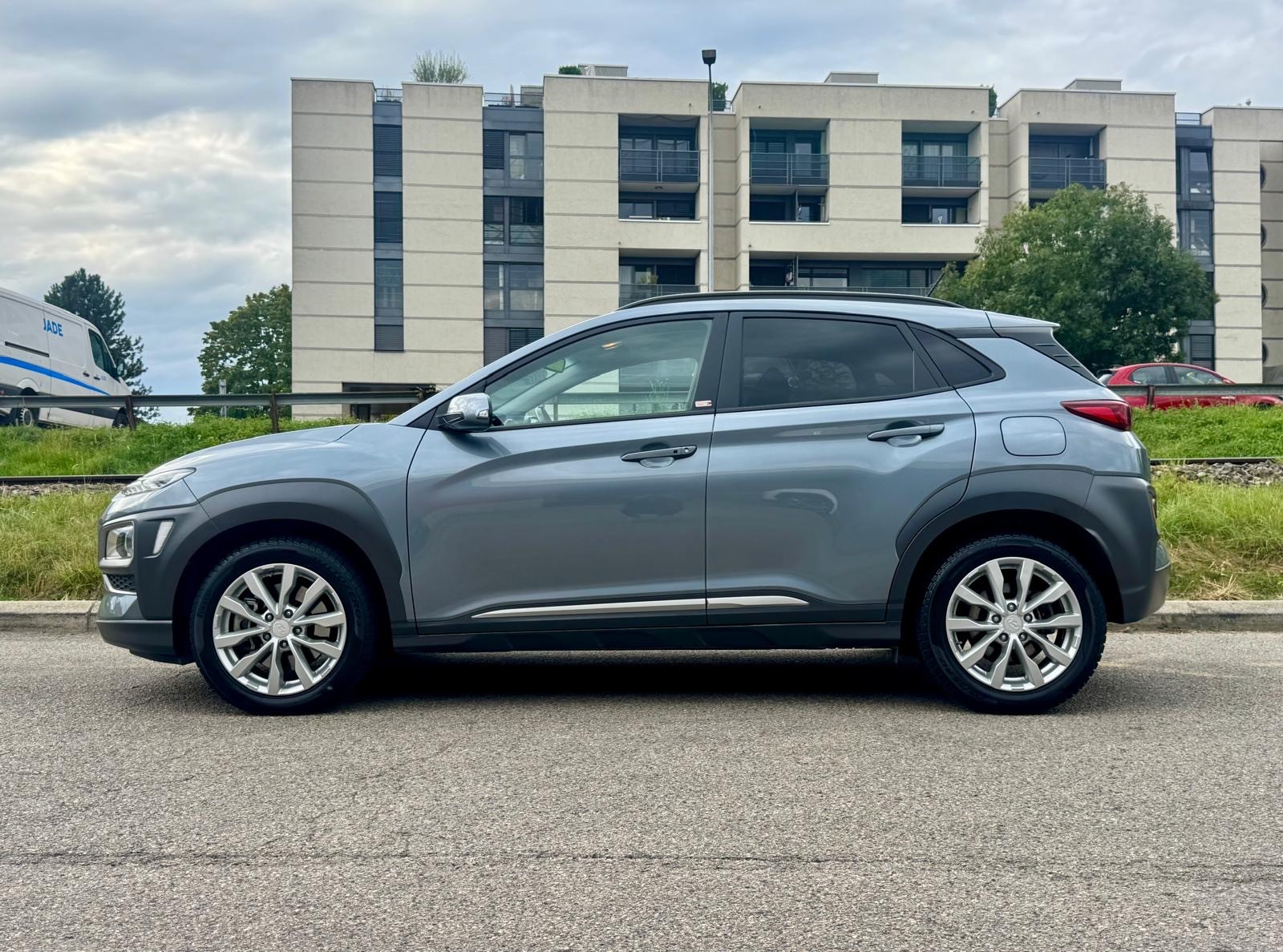 HYUNDAI Kona 1.6 T-GDi Launch 4WD DCT-image-1