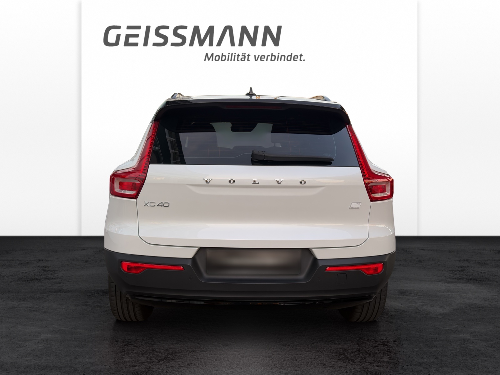 VOLVO XC40 1.5 T5 PiH R-Design-image-7