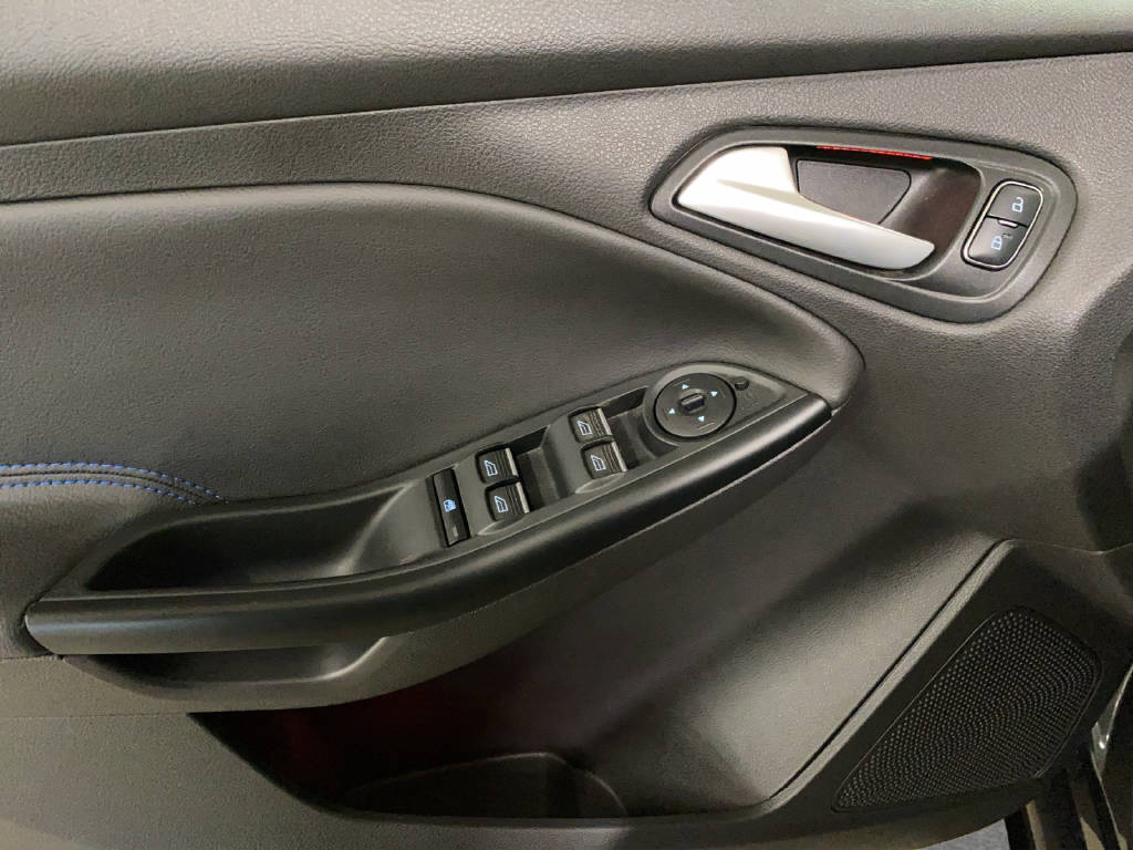 FORD Focus 2.3 EcoB RS-image-11
