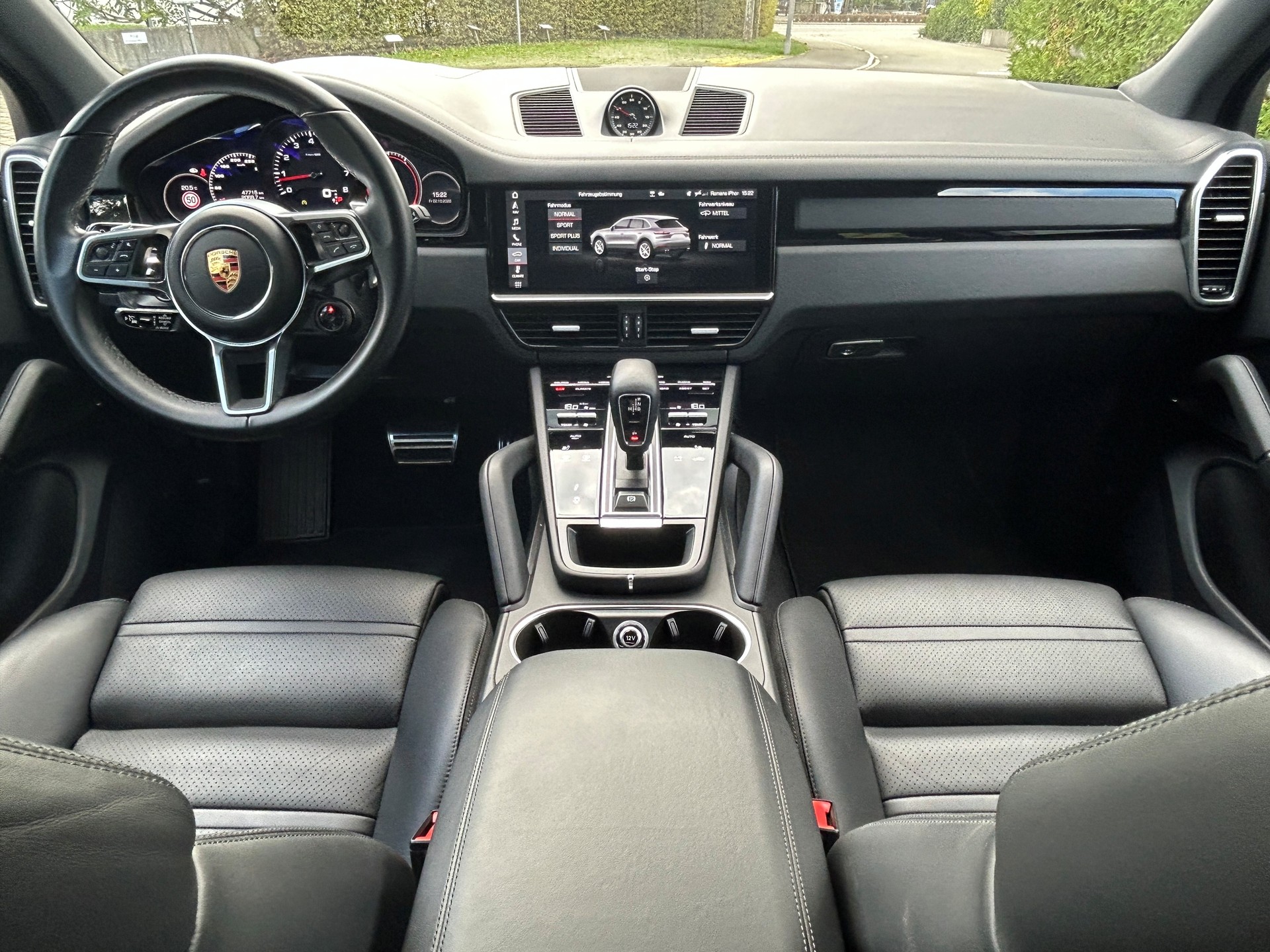 PORSCHE CAYENNE S-image-7