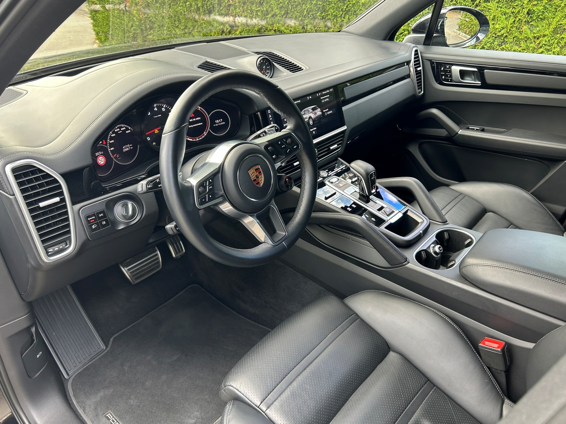 PORSCHE CAYENNE S-image-8