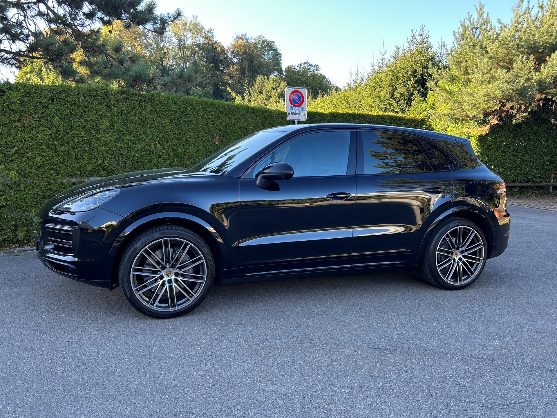 PORSCHE CAYENNE S-image-1
