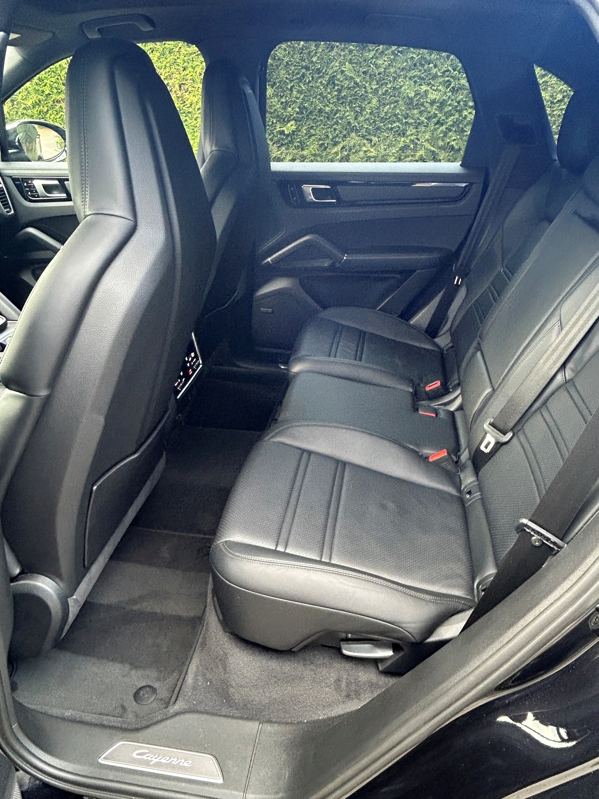 PORSCHE CAYENNE S-image-11