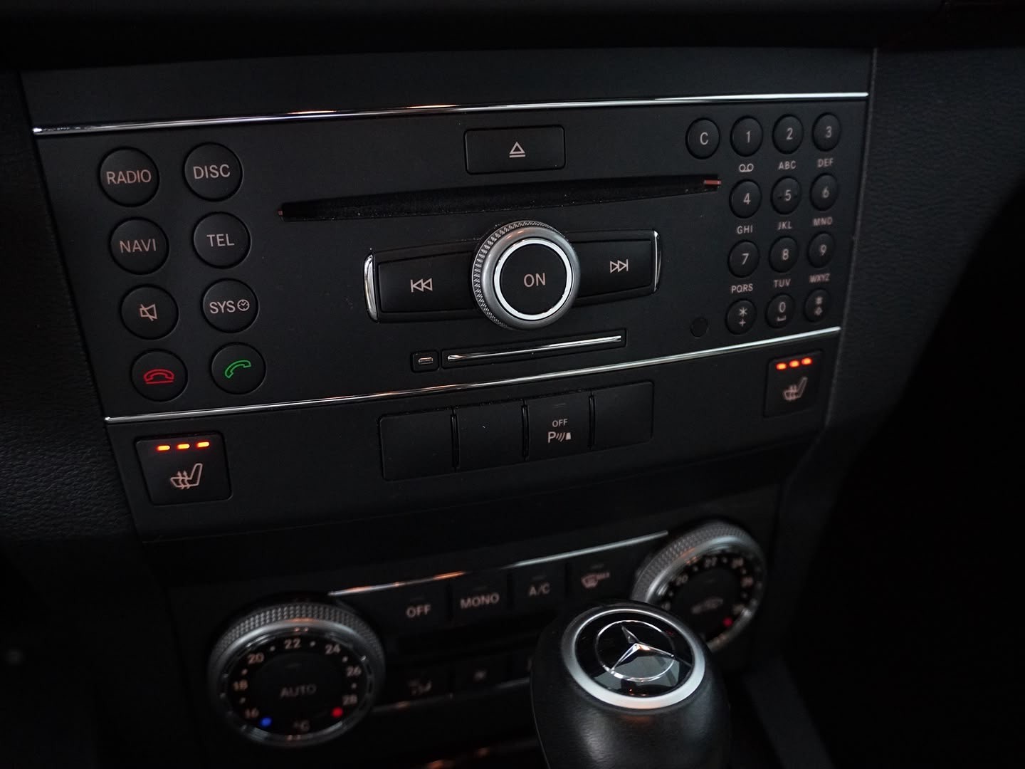 MERCEDES-BENZ GLK 350 4Matic 7G-Tronic-image-7