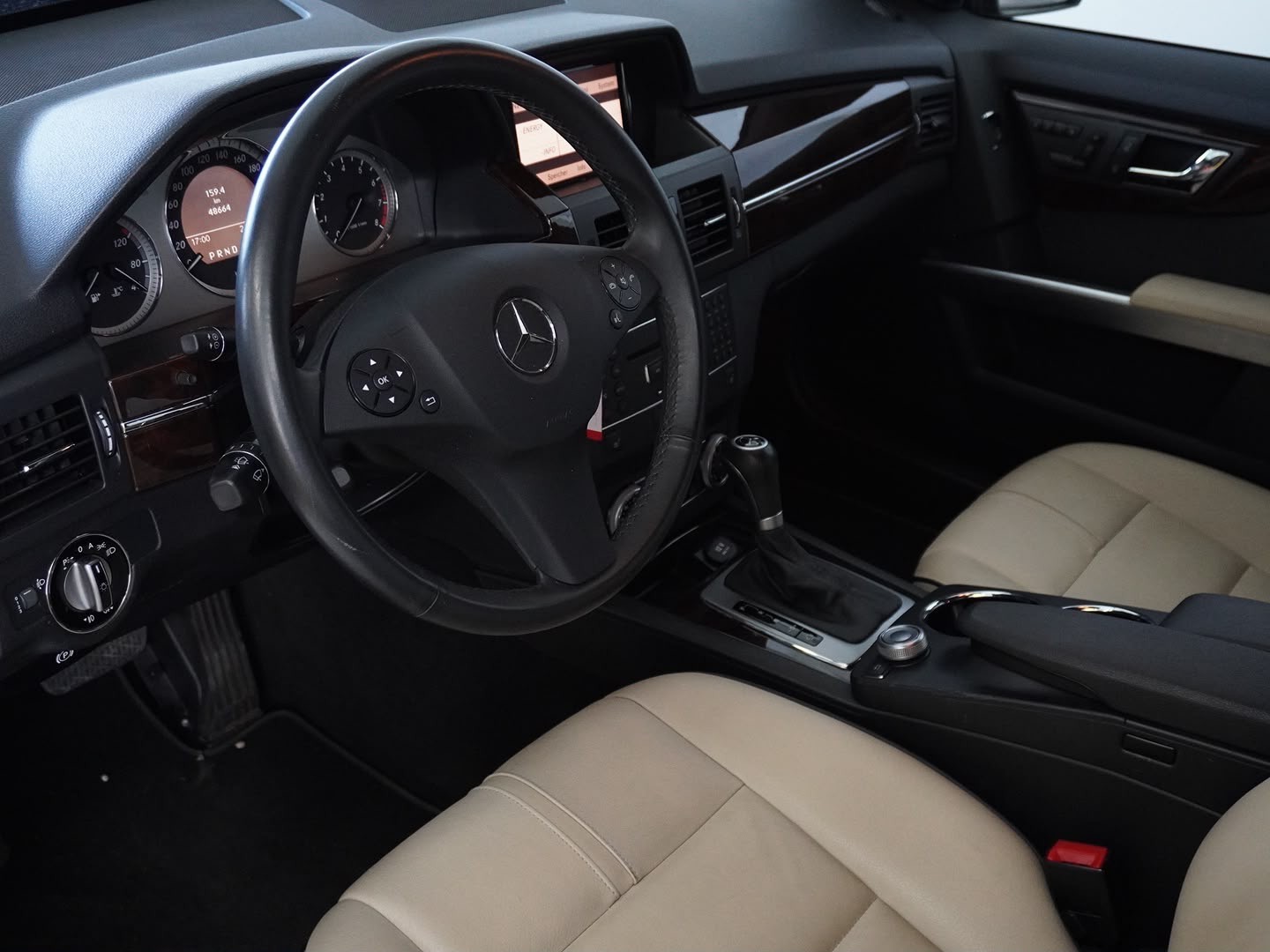 MERCEDES-BENZ GLK 350 4Matic 7G-Tronic-showroom-element-1