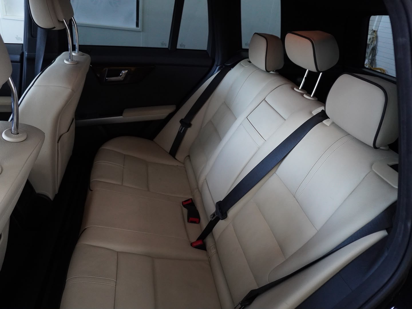 MERCEDES-BENZ GLK 350 4Matic 7G-Tronic-image-4