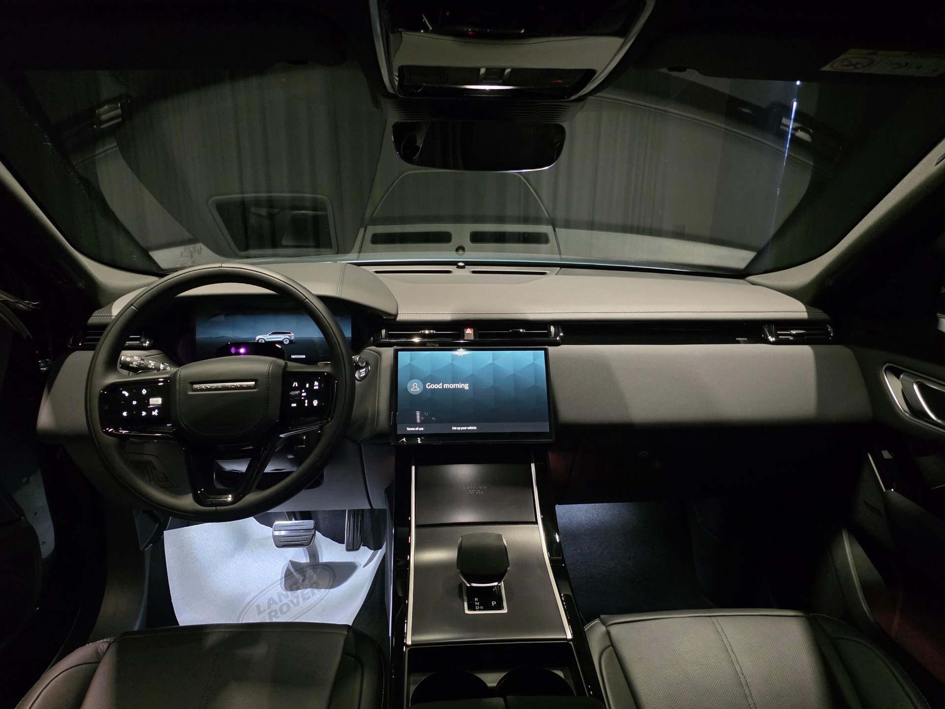 LAND ROVER Range Rover Velar 3.0 I6 Belgravia Edition Satin-image-5