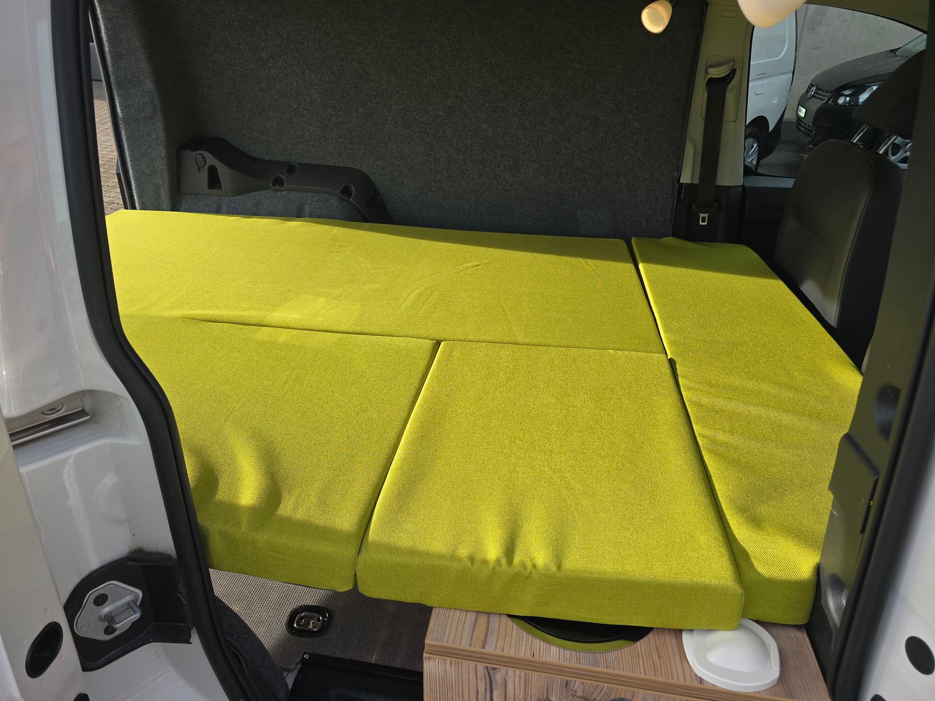 VW GEOVAN M 2.0TDI - NEUES MODEL - Navi - PDC - Klima - DAB+ - Tempomat-image-12