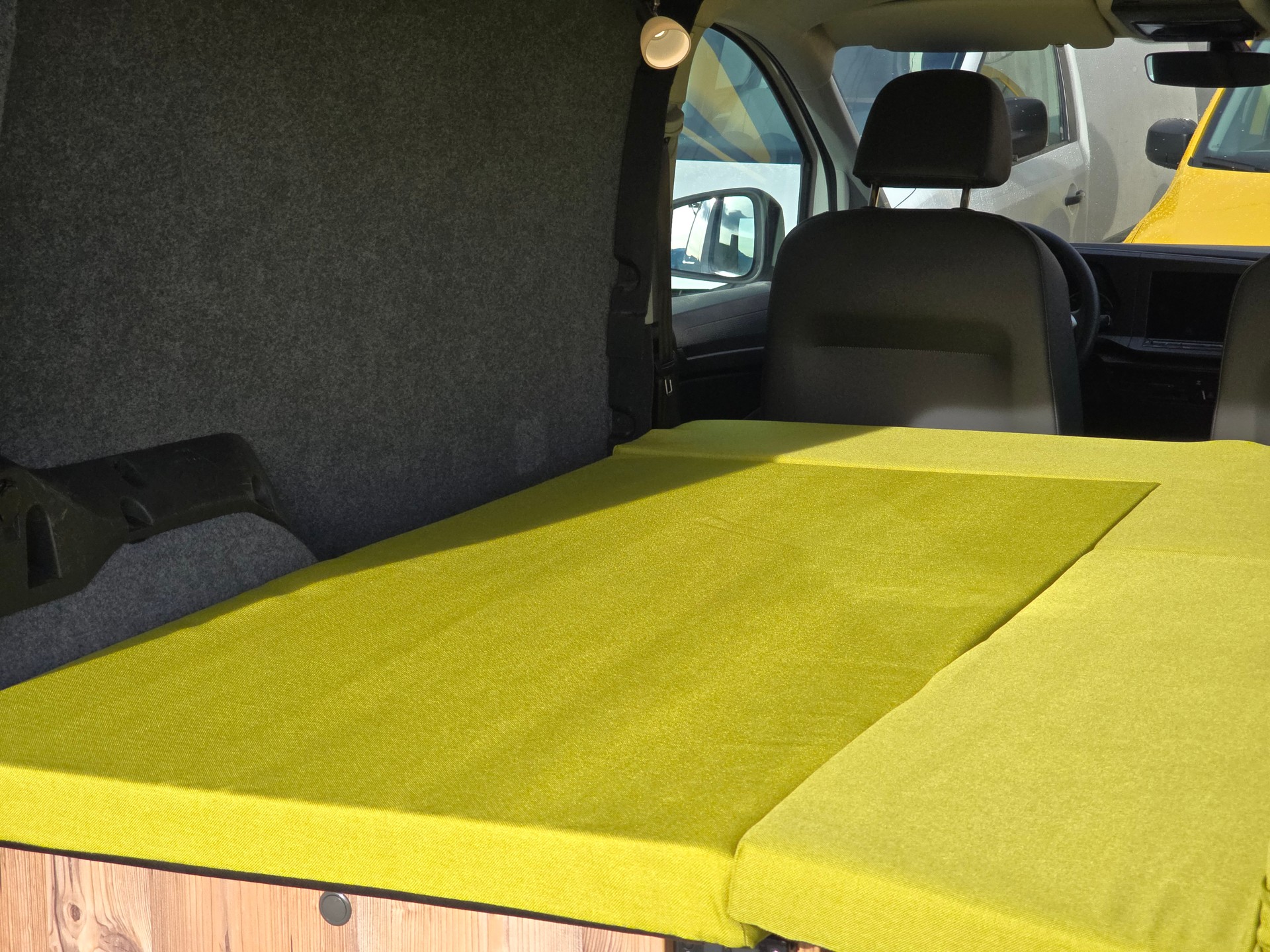 VW GEOVAN M 2.0TDI - NEUES MODEL - Navi - PDC - Klima - DAB+ - Tempomat-image-13