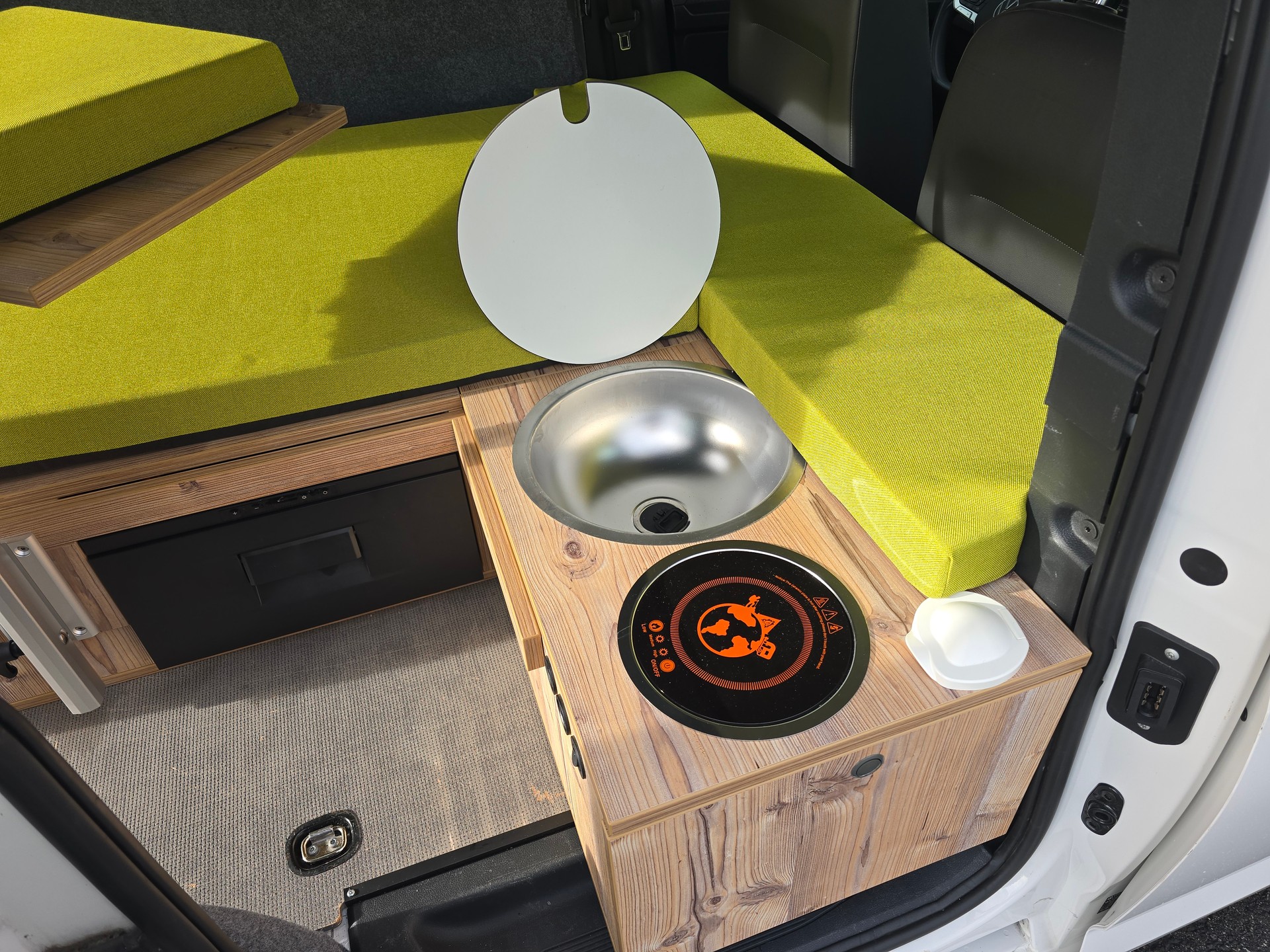 VW GEOVAN M 2.0TDI - NEUES MODEL - Navi - PDC - Klima - DAB+ - Tempomat-image-9