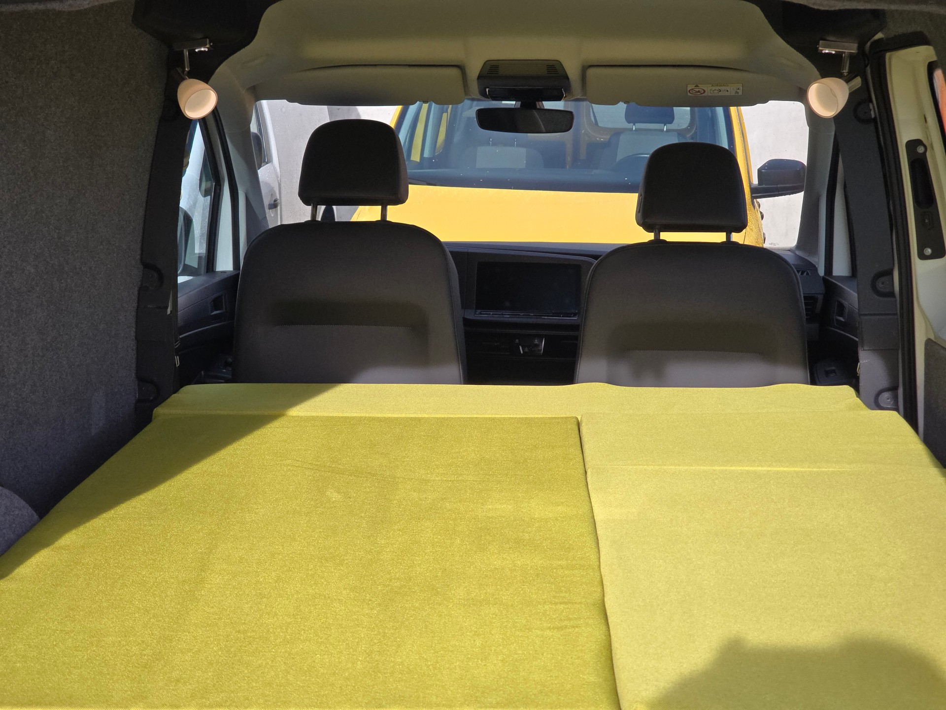VW GEOVAN M 2.0TDI - NEUES MODEL - Navi - PDC - Klima - DAB+ - Tempomat-image-14