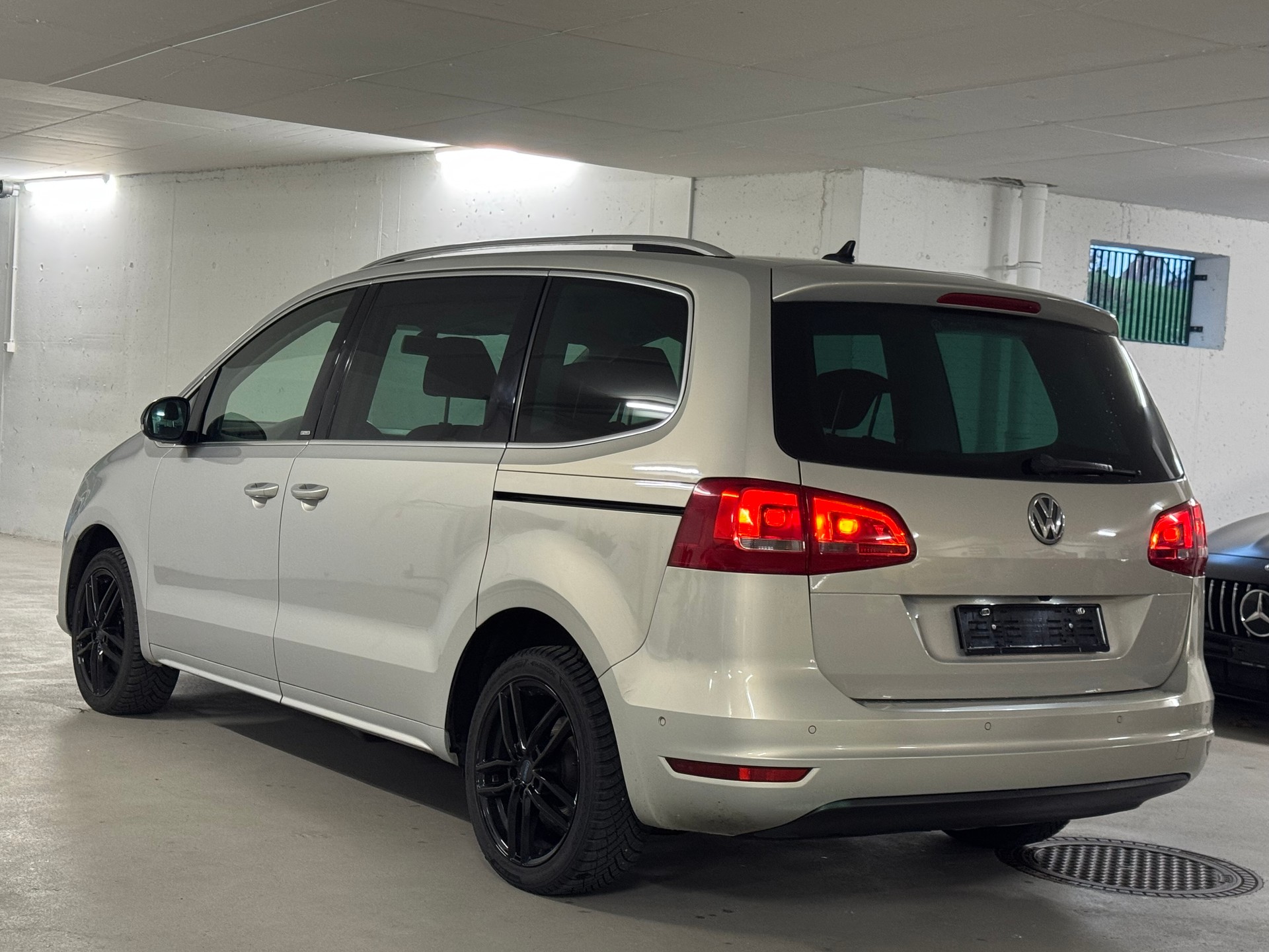 VW Sharan 1.4 TSI BlueMotion Technology Highline-image-4