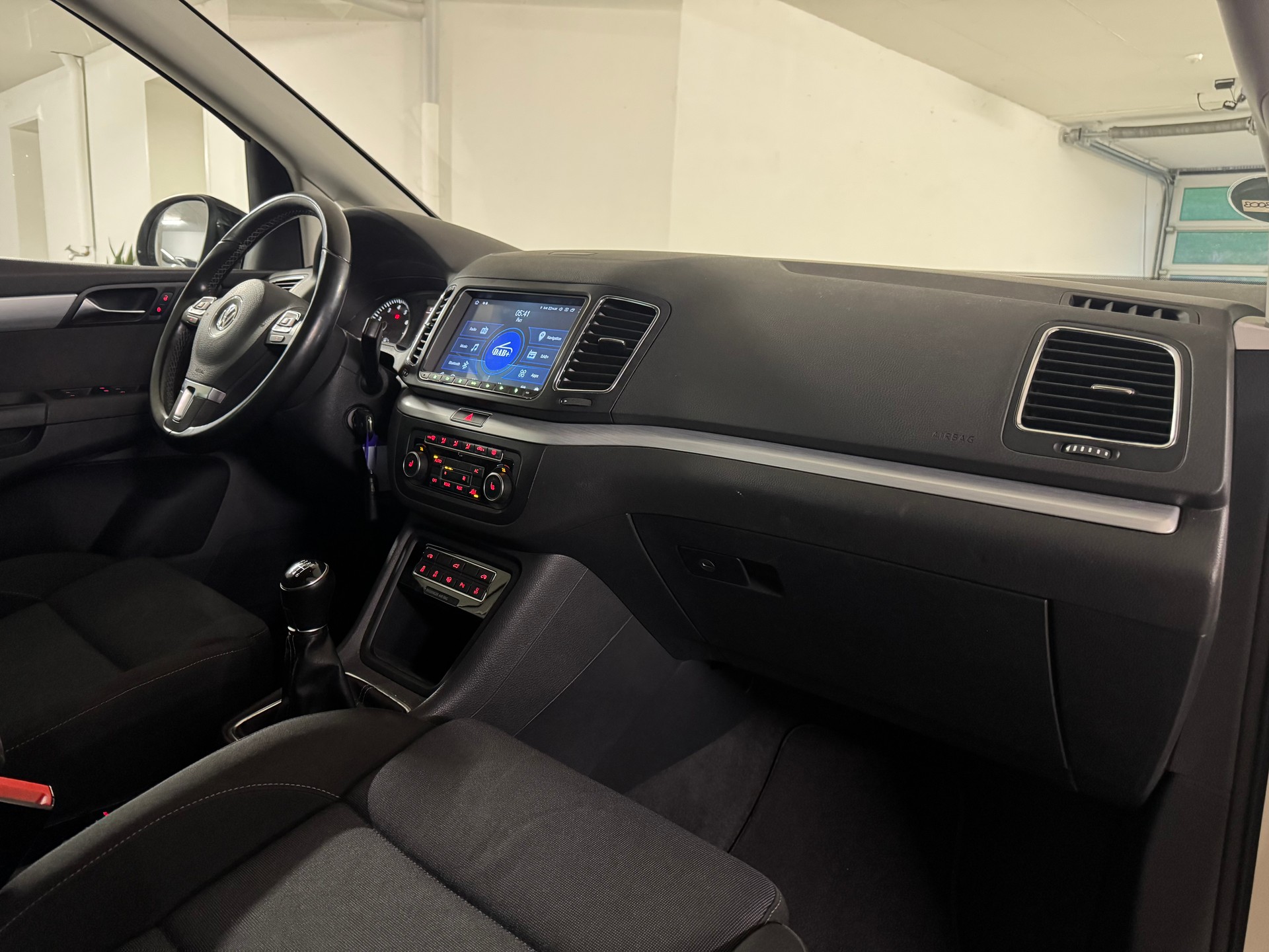 VW Sharan 1.4 TSI BlueMotion Technology Highline-image-12