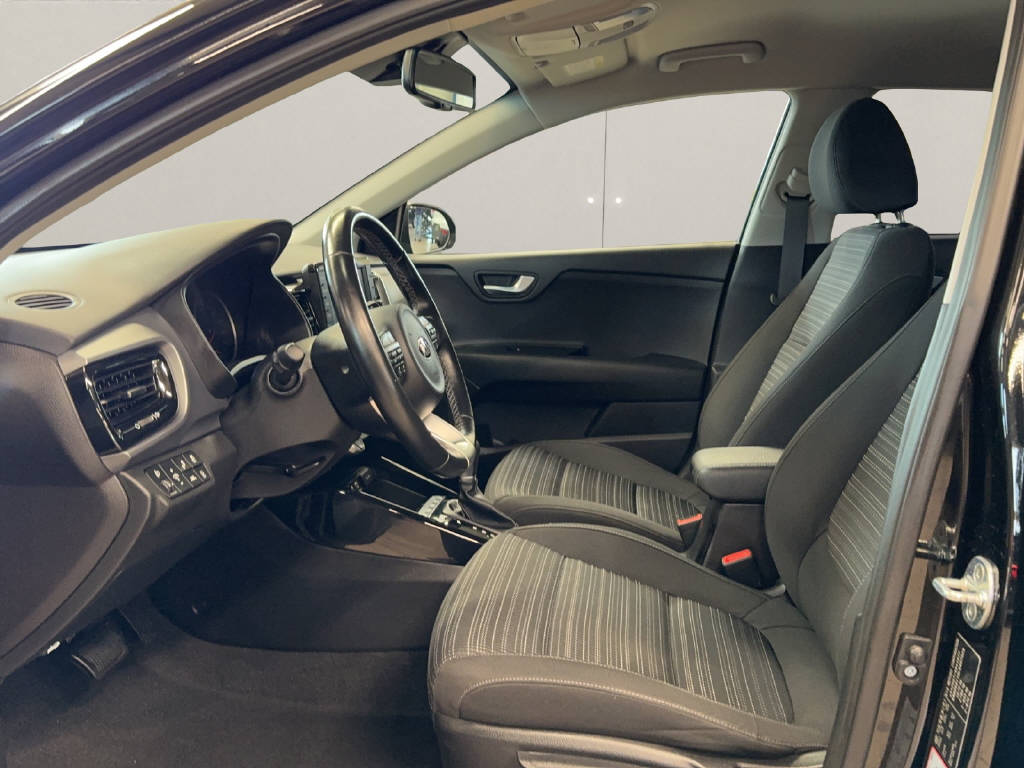 KIA Stonic 1.0 T-GDi YBCUV-image-15