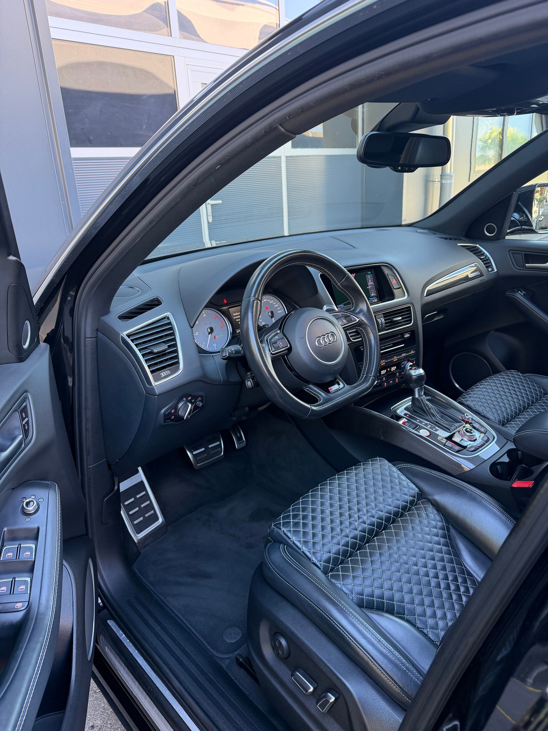 AUDI SQ5 3.0 TDI quattro tiptronic-image-12