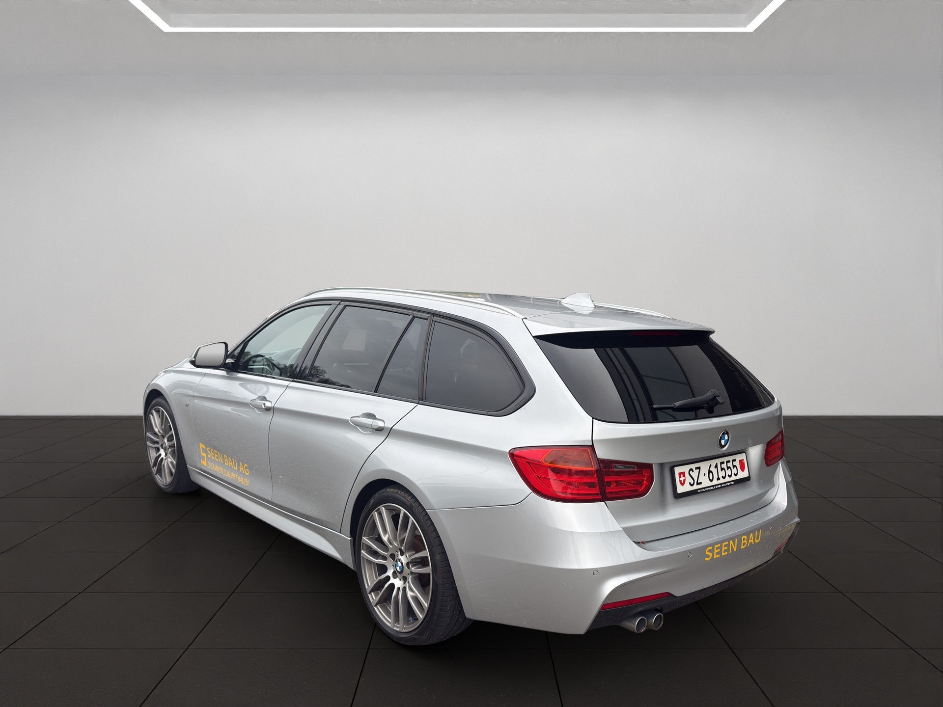BMW 330d xDrive Touring Steptronic-image-1