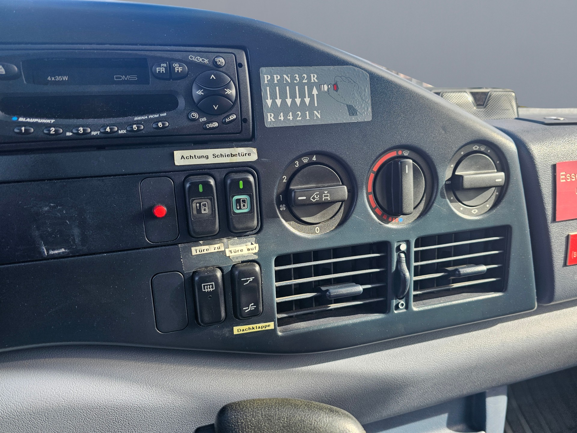 MERCEDES-BENZ Sprinter 314 - 9 Plätze - Behindertengerechtes Fahrzeug-image-9