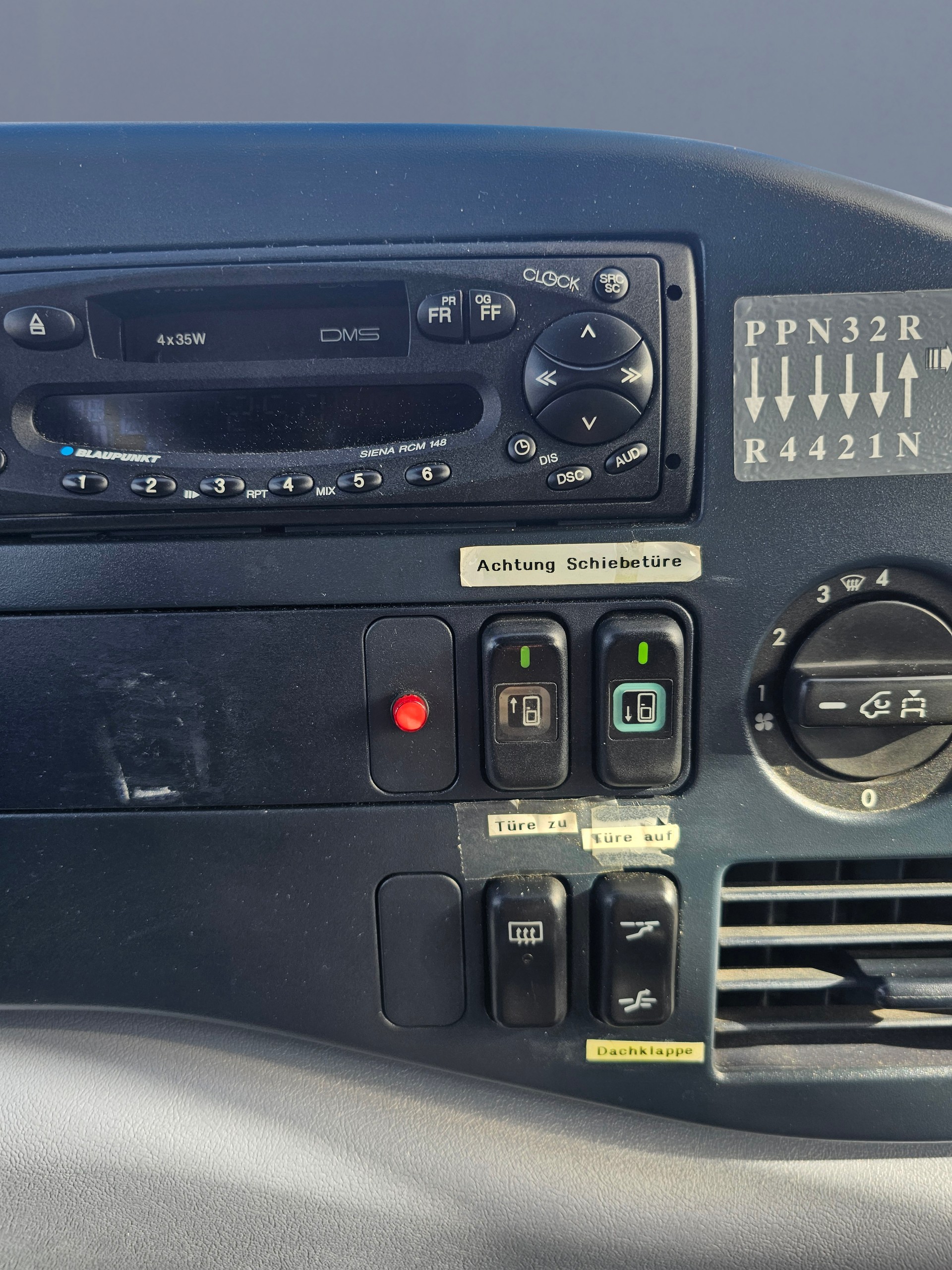 MERCEDES-BENZ Sprinter 314 - 9 Plätze - Behindertengerechtes Fahrzeug-image-8