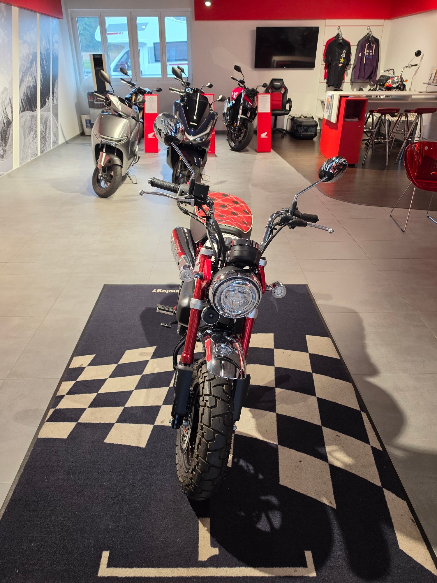 HONDA Z 125 Monkey-showroom-element-3